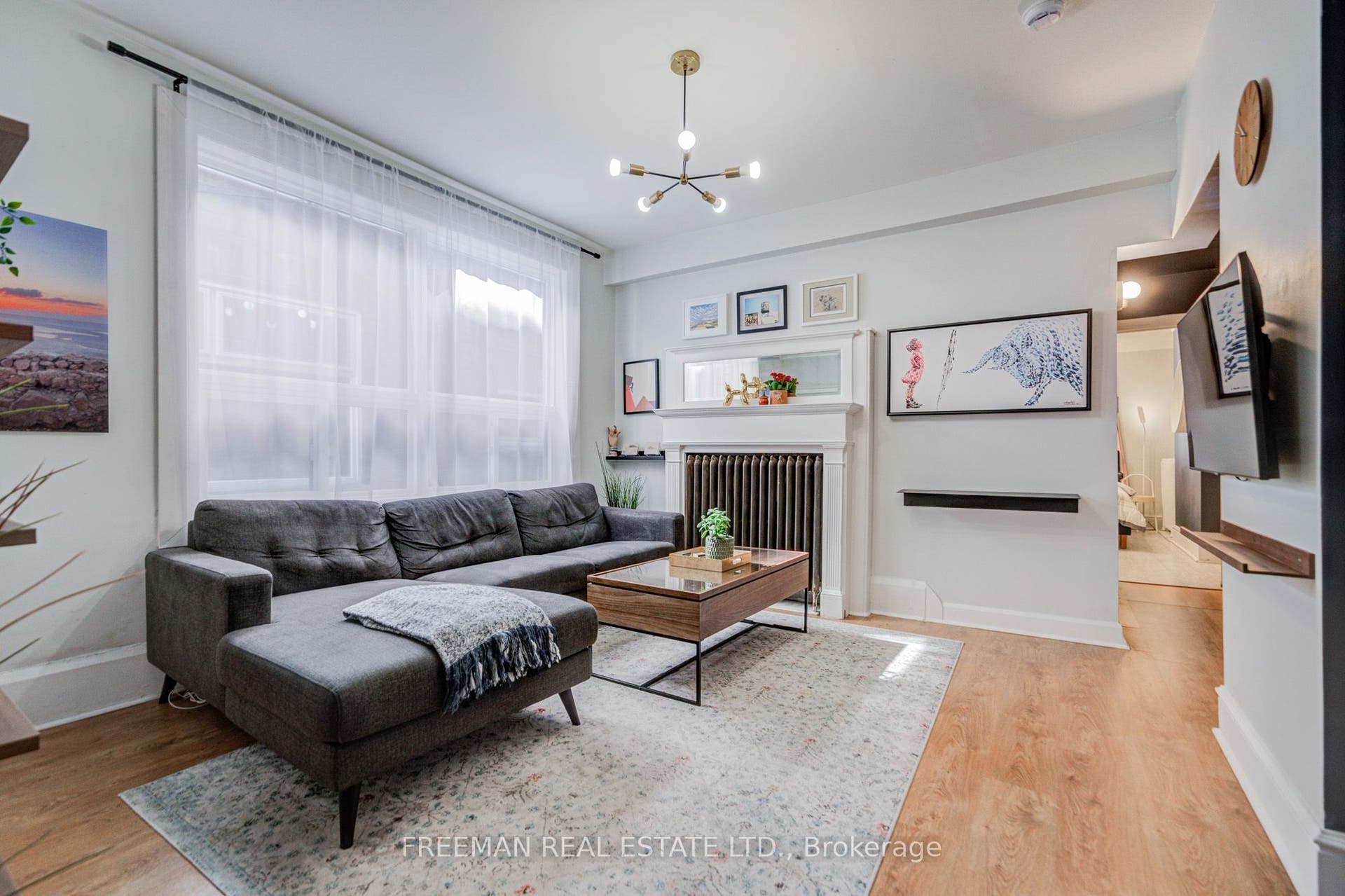 468 Markham Street, Toronto C, Toronto ON M6G 2L3