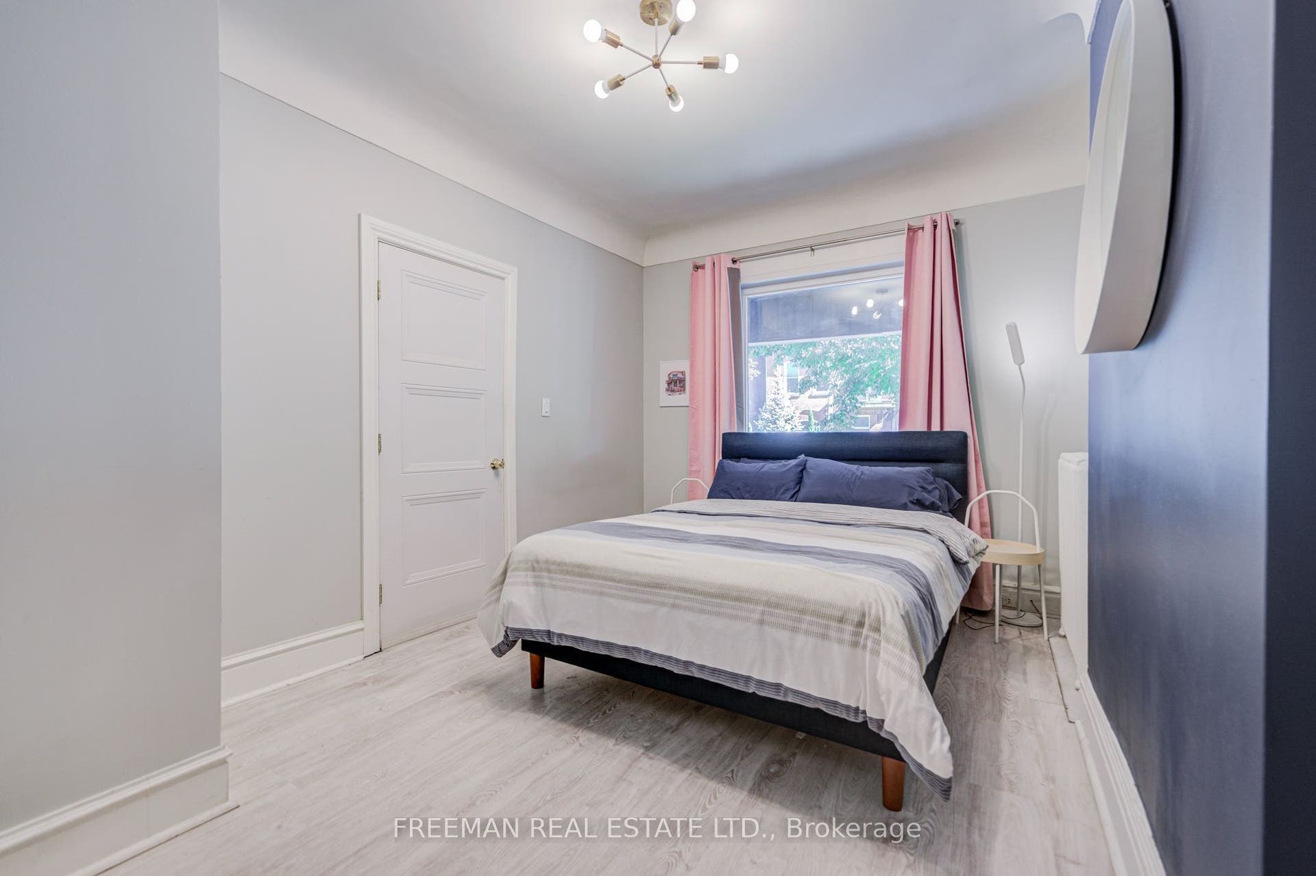 468 Markham Street, Toronto C, Toronto ON M6G 2L3