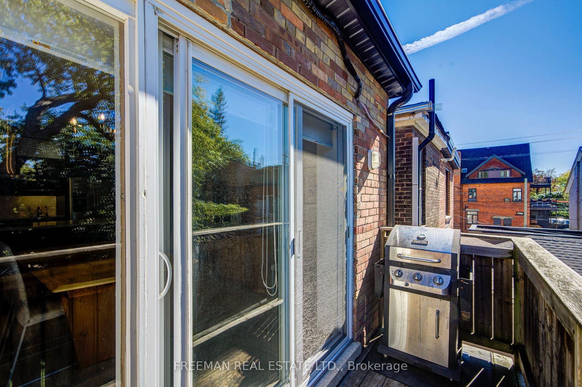 468 Markham Street, Toronto C, Toronto ON M6G 2L3