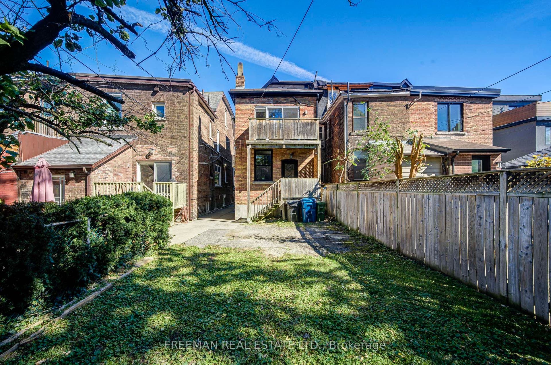 468 Markham Street, Toronto C, Toronto ON M6G 2L3
