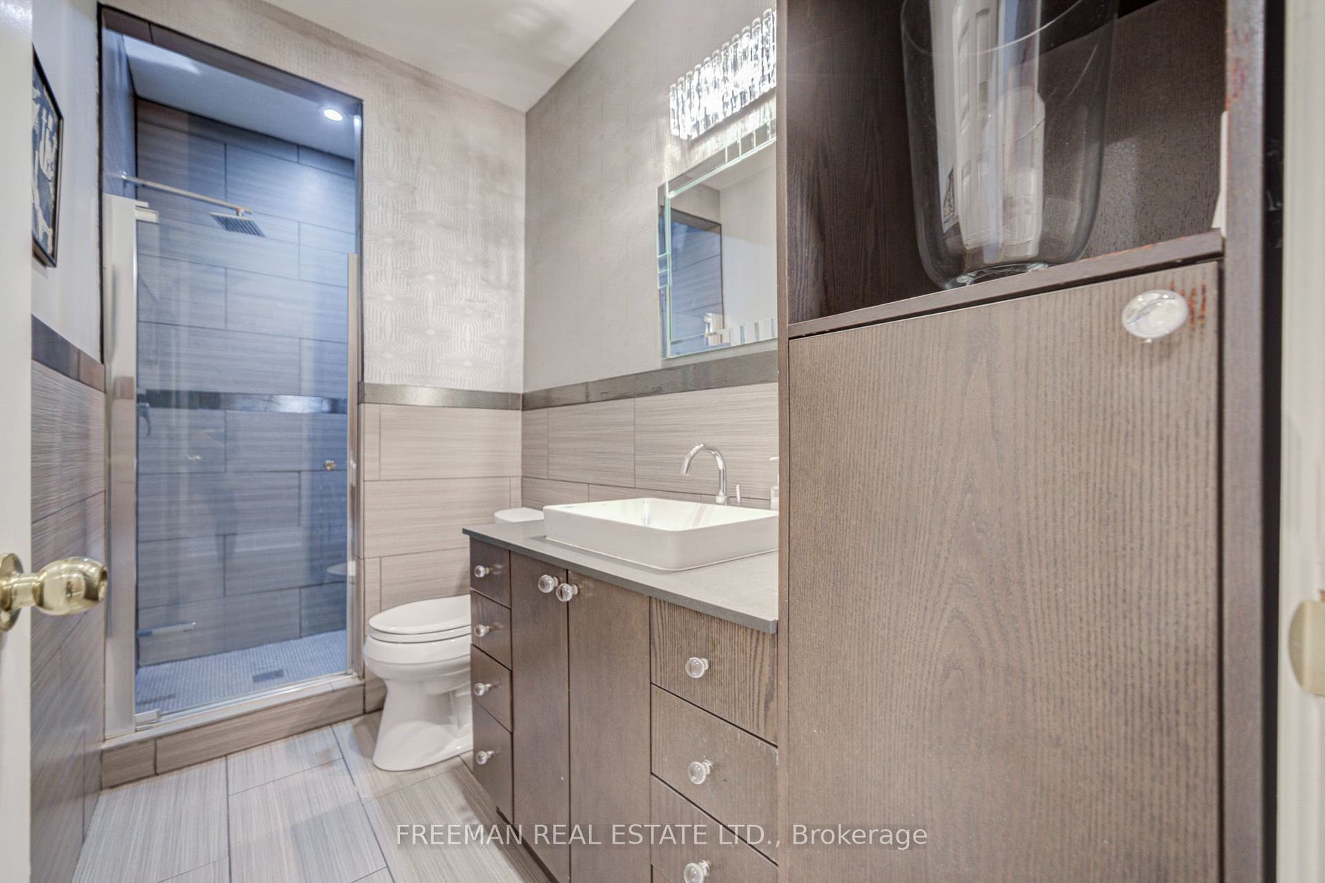 468 Markham Street, Toronto C, Toronto ON M6G 2L3