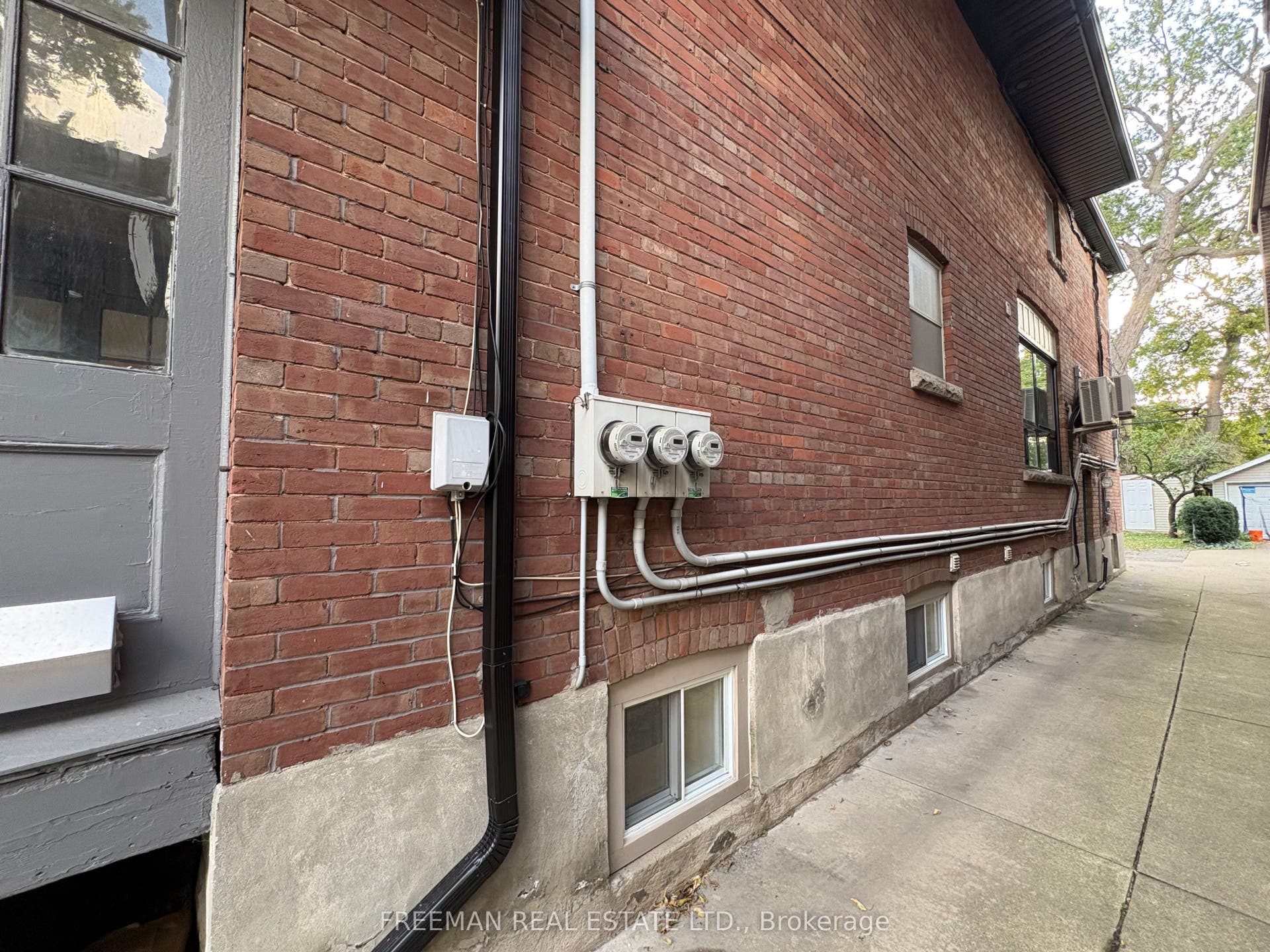 468 Markham Street, Toronto C, Toronto ON M6G 2L3