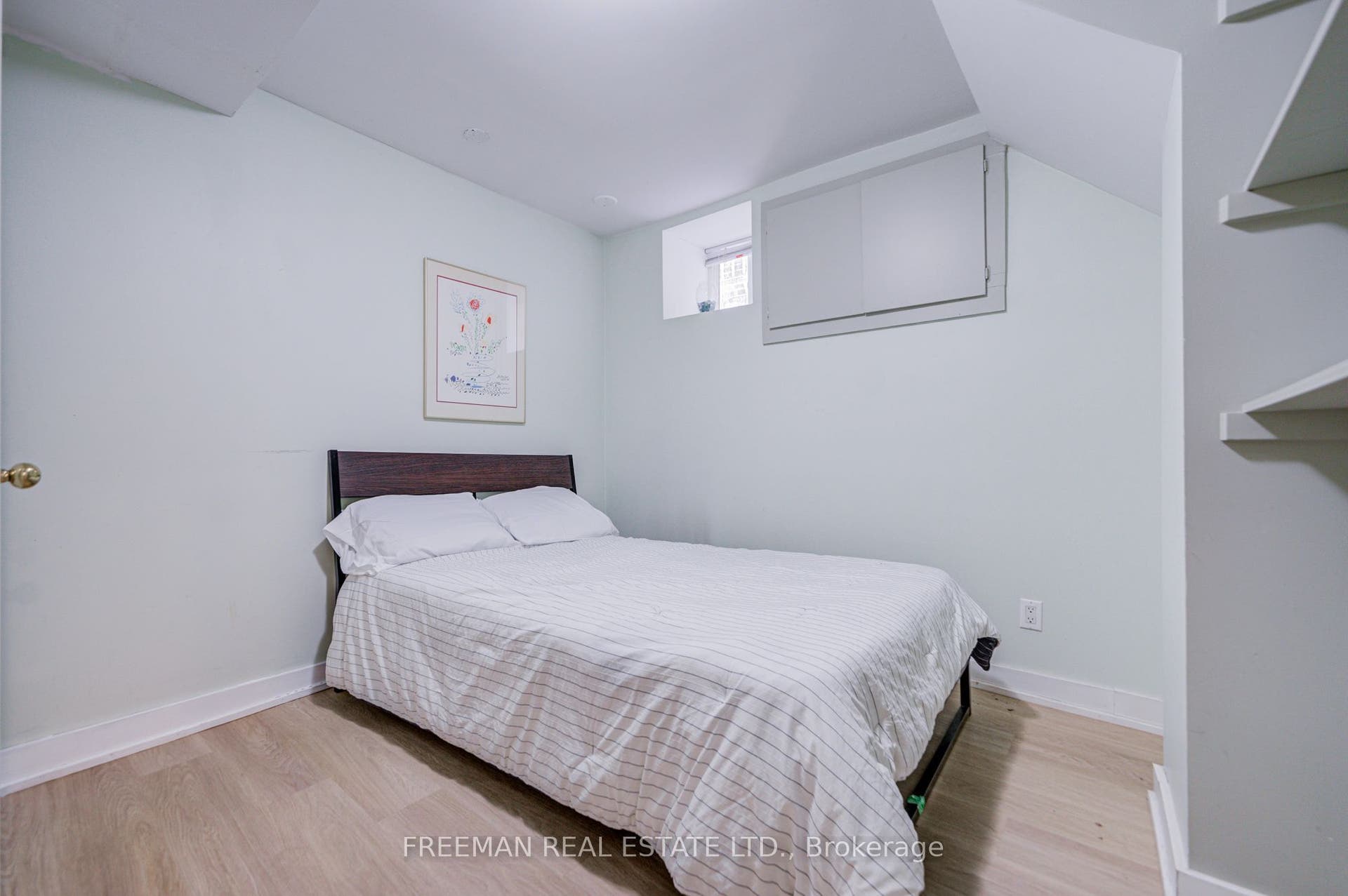 468 Markham Street, Toronto C, Toronto ON M6G 2L3
