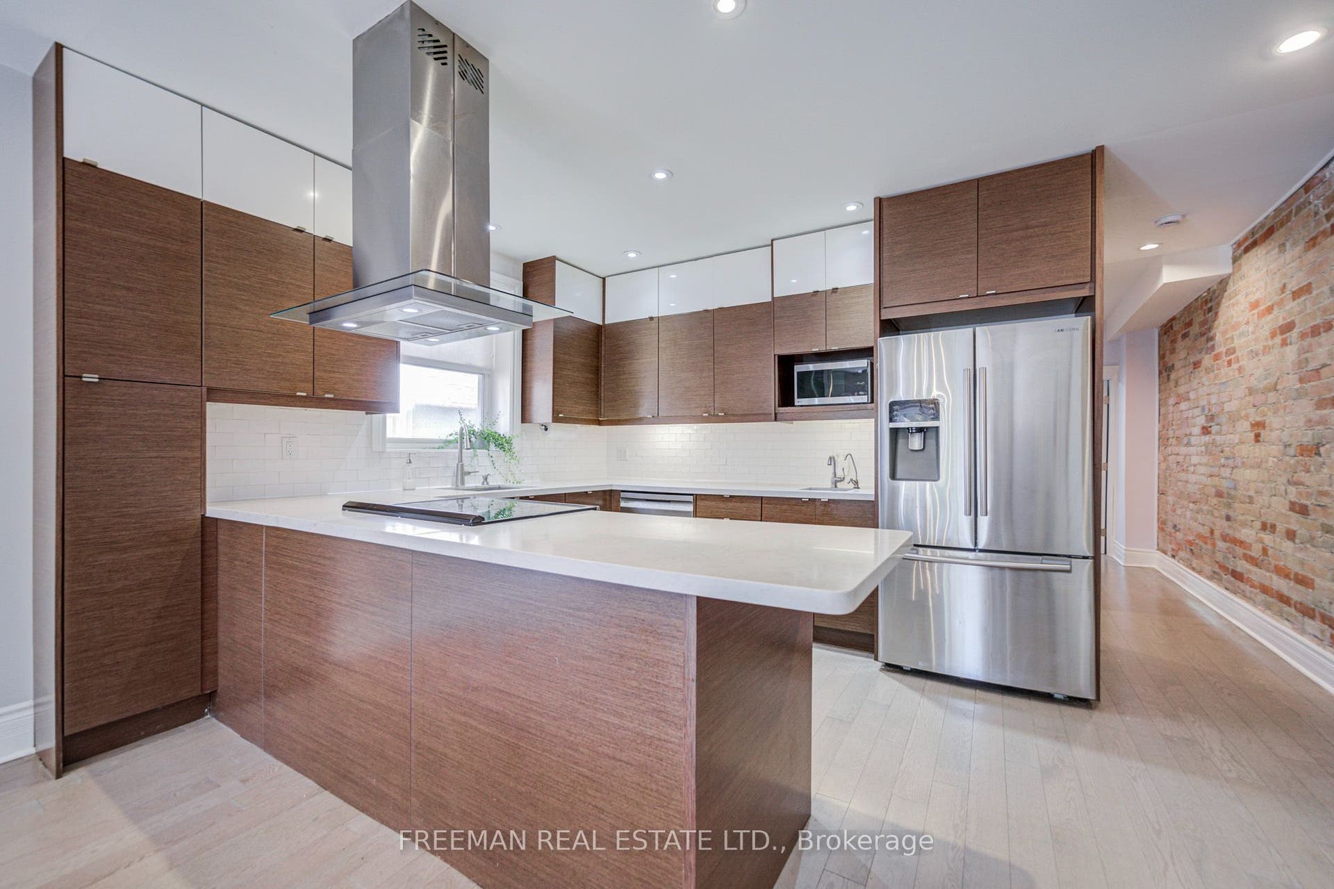 468 Markham Street, Toronto C, Toronto ON M6G 2L3