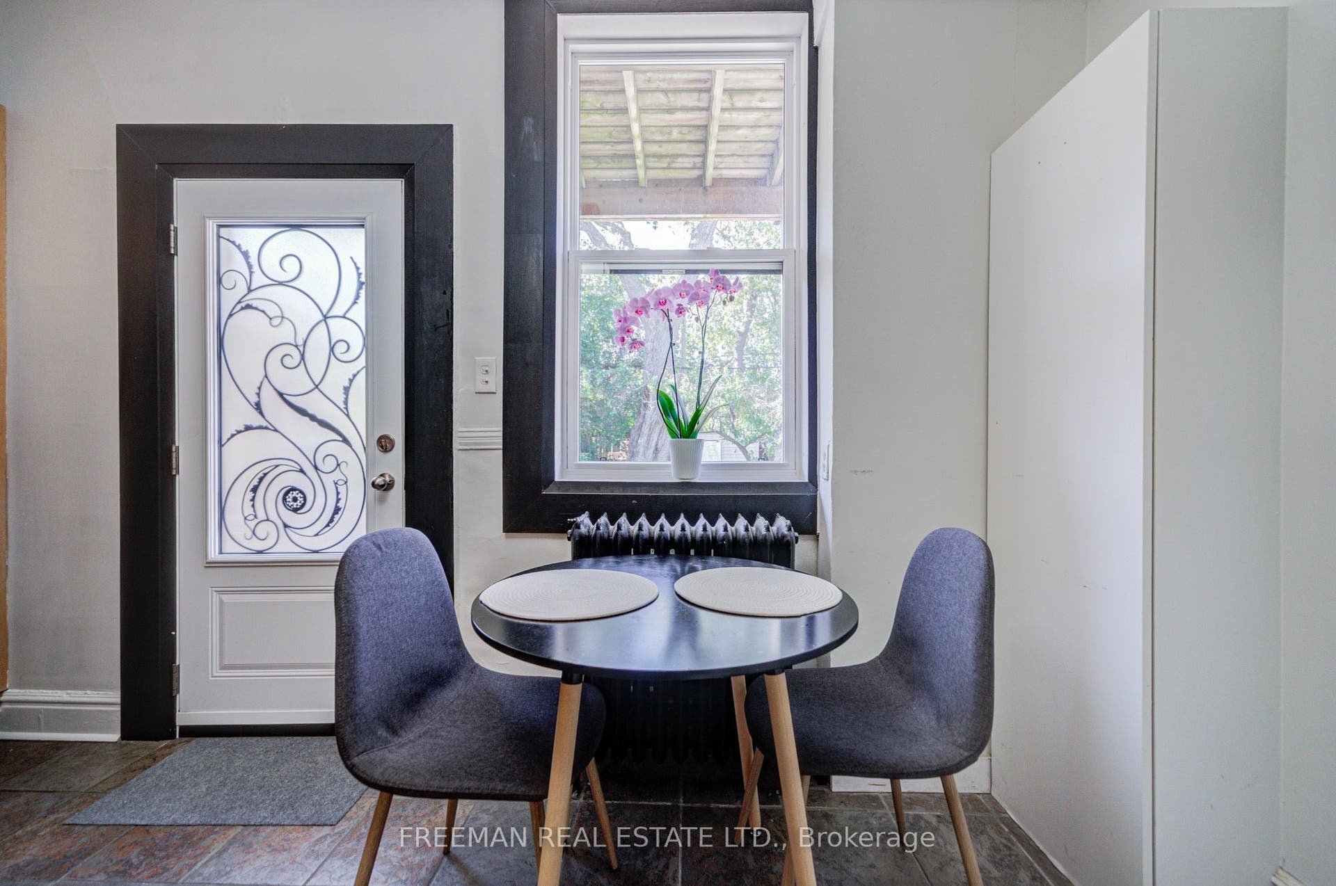 468 Markham Street, Toronto C, Toronto ON M6G 2L3