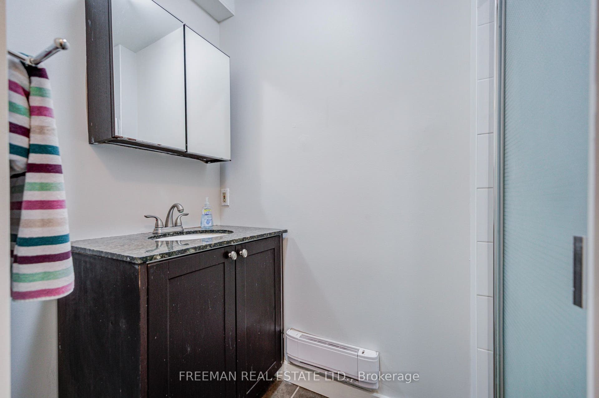 468 Markham Street, Toronto C, Toronto ON M6G 2L3
