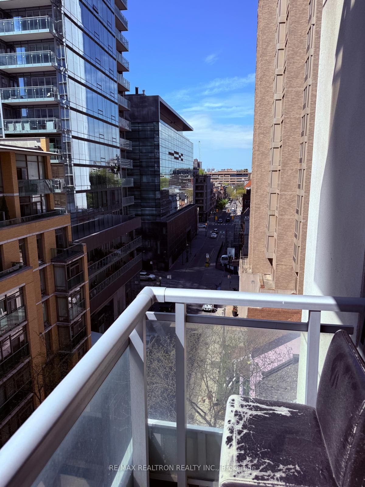 8 Scollard Street, #L707, Toronto C02, Toronto C, Toronto ON M5R 1M2