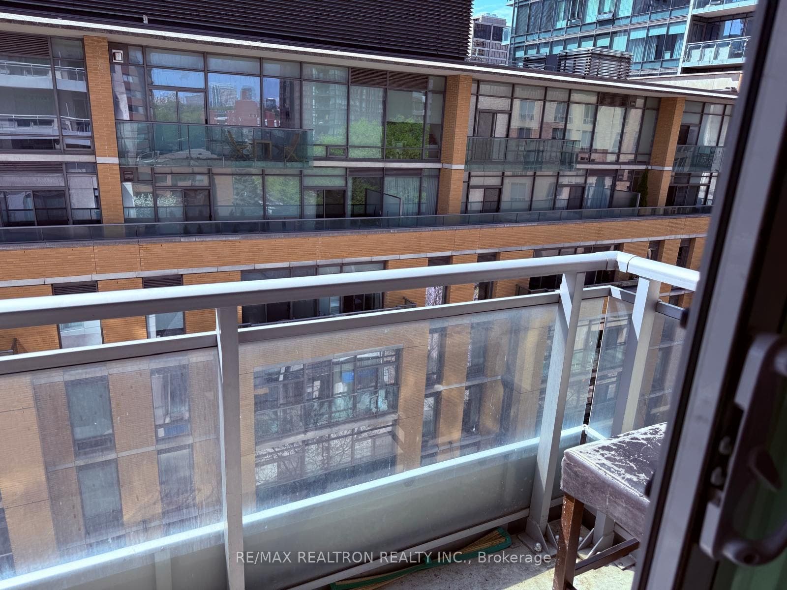 8 Scollard Street, #L707, Toronto C02, Toronto C, Toronto ON M5R 1M2