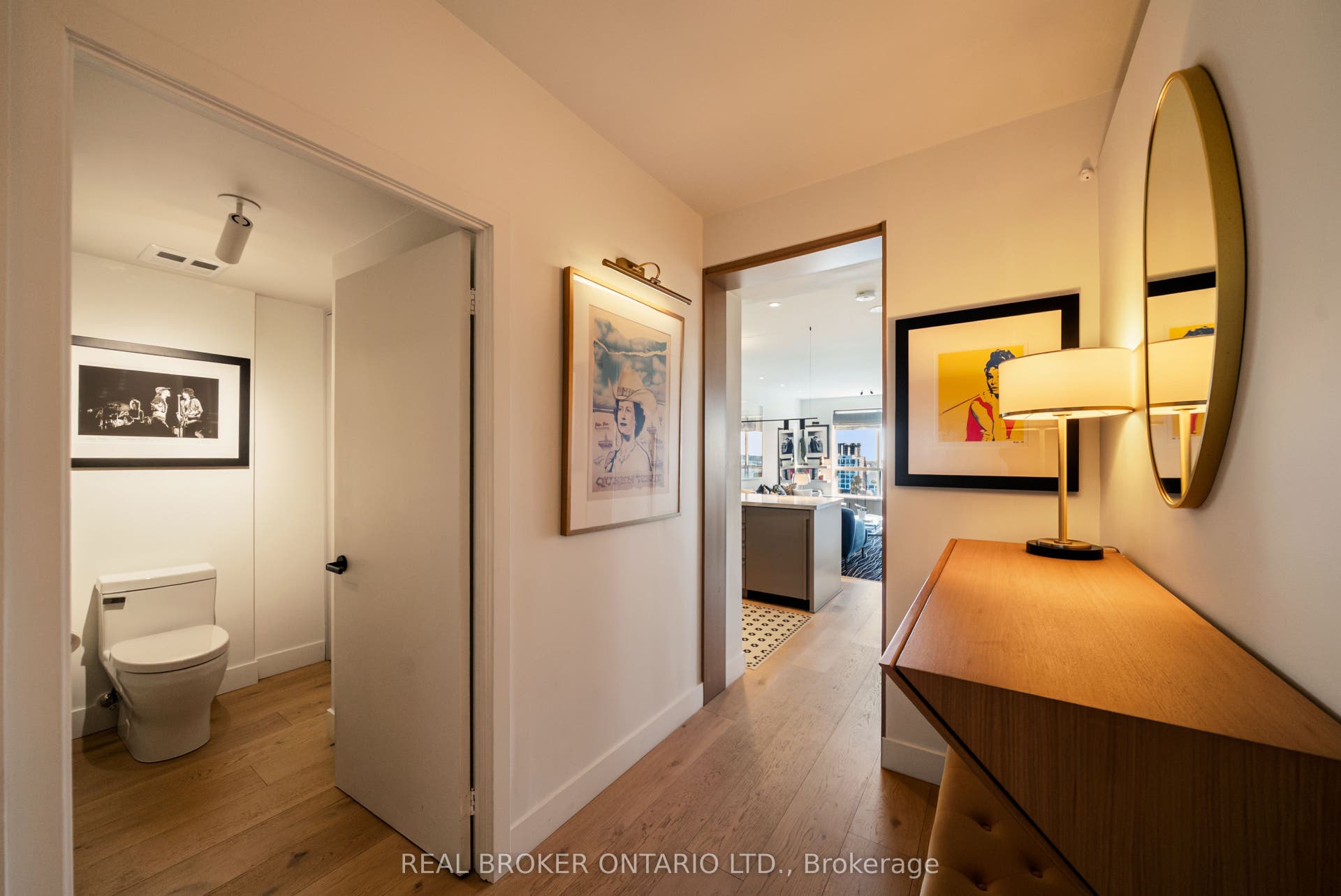 168 King Street E, #1604, Toronto C08, Toronto C, Toronto ON M5A 4S4 168 King Street E, #1604, Toronto C08, Toronto C, Toronto ON M5A 4S4