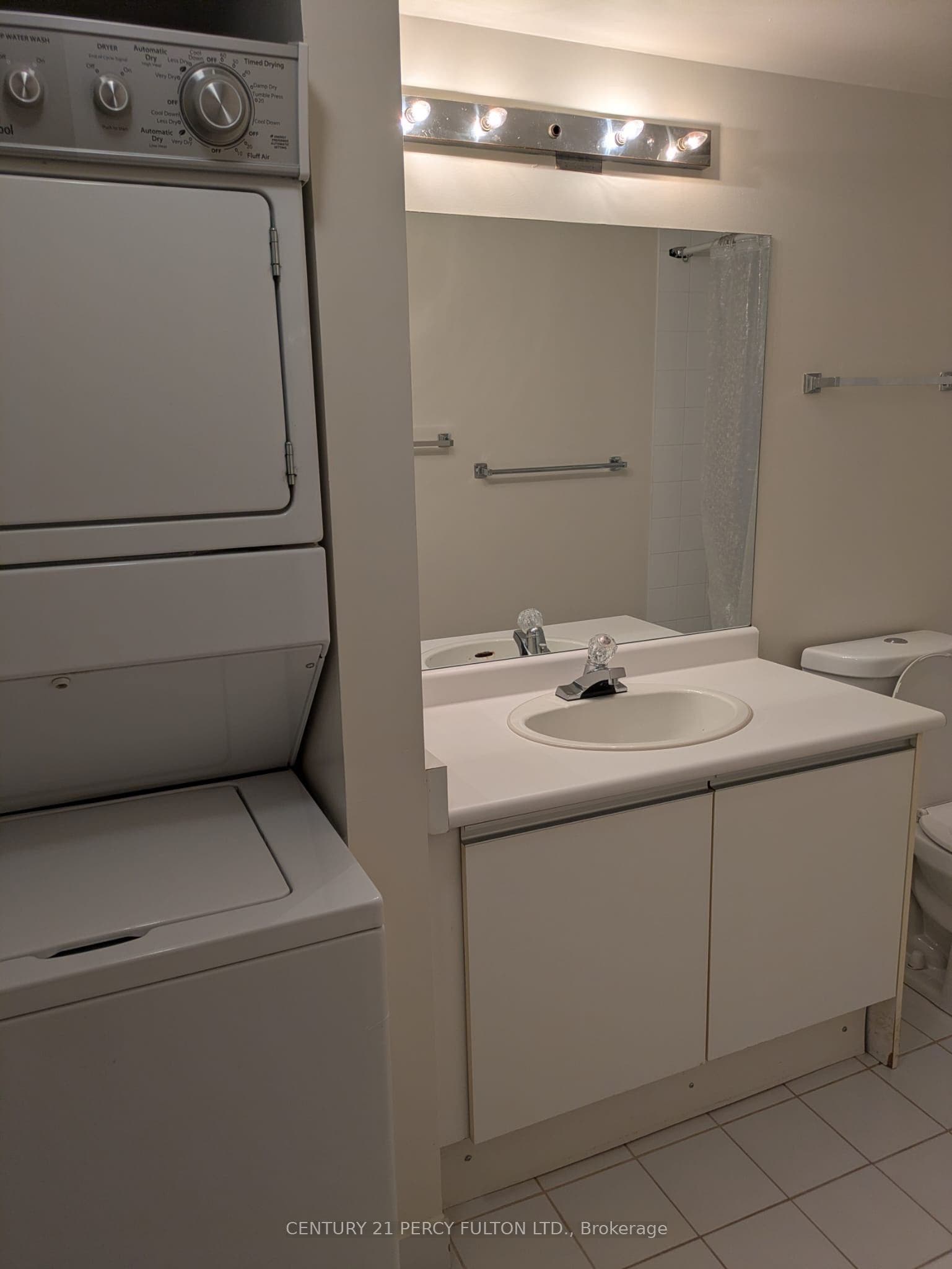 5765 Yonge Street, #501, Toronto C14, Toronto C, Toronto ON M2M 4H9