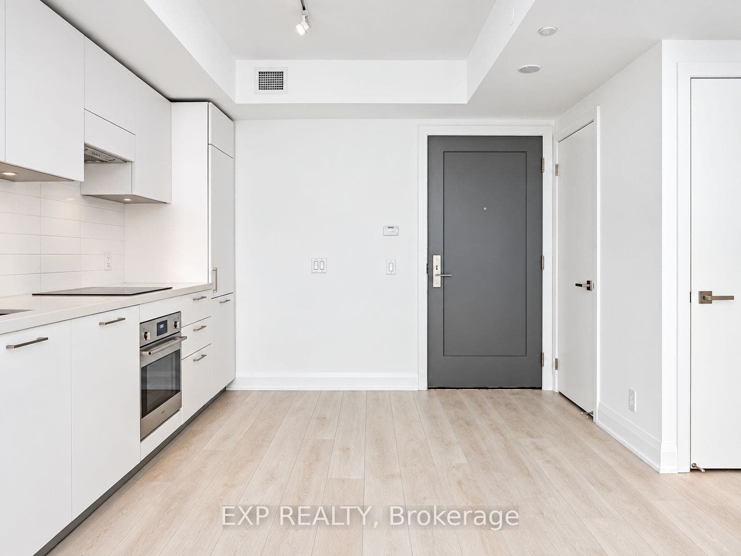 33 Frederick Todd Way, #431, Toronto C11, Toronto C, Toronto ON M4G 0C9 33 Frederick Todd Way, #431, Toronto C11, Toronto C, Toronto ON M4G 0C9
