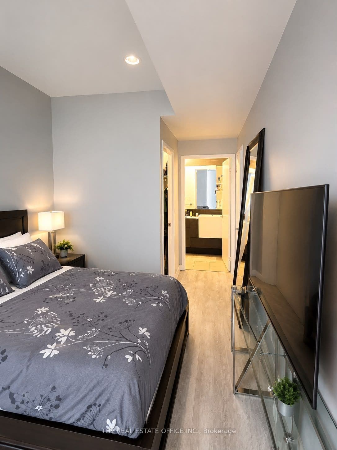 151 Dan Leckie Way, #202, Toronto C, Toronto ON M5V 4B2 151 Dan Leckie Way, #202, Toronto C, Toronto ON M5V 4B2