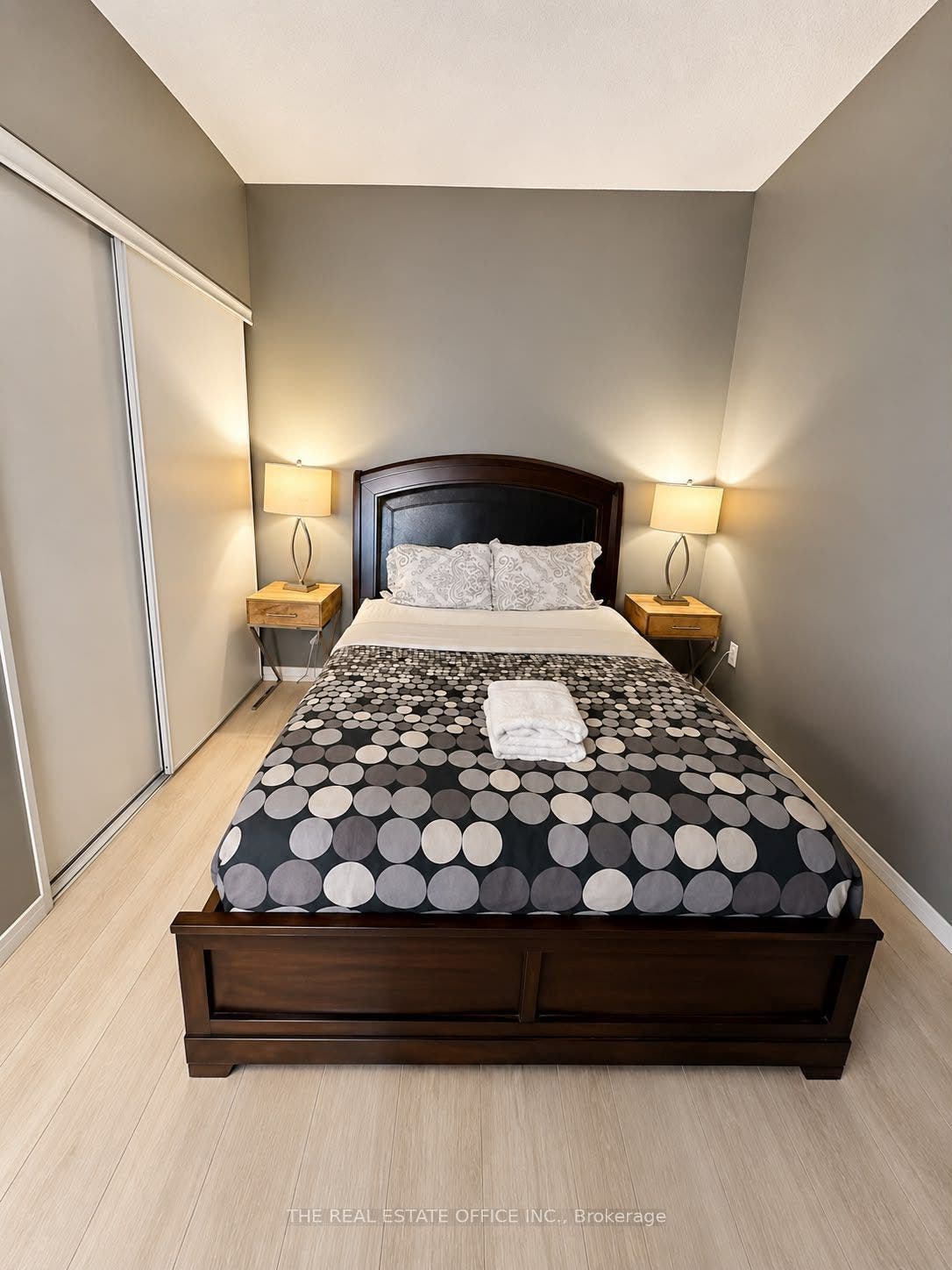 151 Dan Leckie Way, #202, Toronto C, Toronto ON M5V 4B2 151 Dan Leckie Way, #202, Toronto C, Toronto ON M5V 4B2
