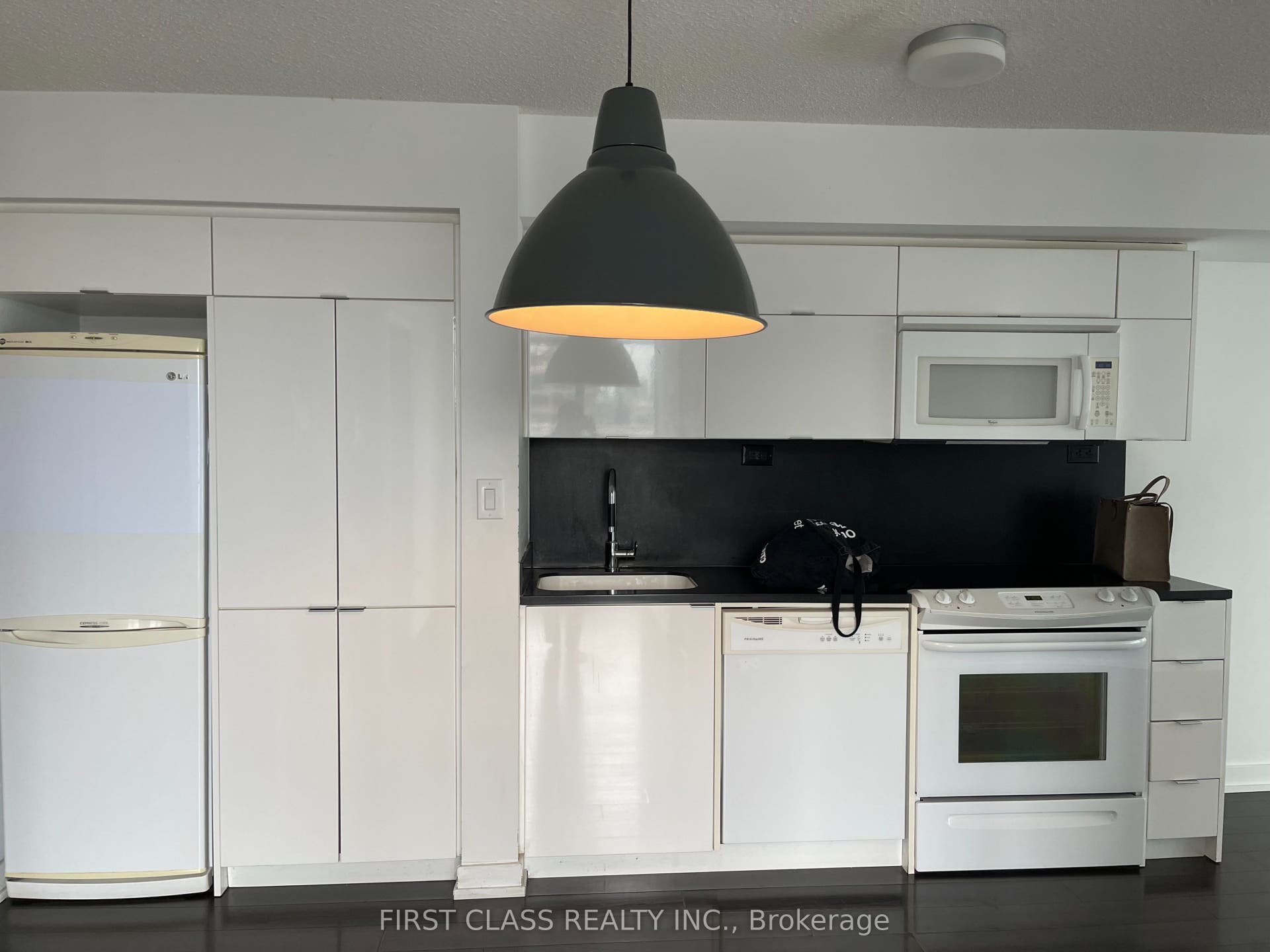 151 Dan Leckie Way, #1106, Toronto C01, Toronto C, Toronto ON M5V 4B2 151 Dan Leckie Way, #1106, Toronto C01, Toronto C, Toronto ON M5V 4B2