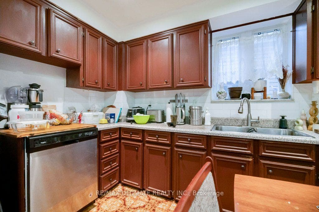 53 Churchill Avenue, #Main, Toronto C01, Toronto C, Toronto ON M6J 2B5