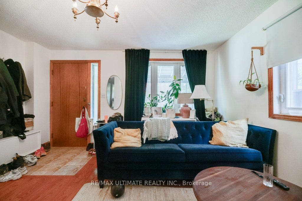 53 Churchill Avenue, #Main, Toronto C01, Toronto C, Toronto ON M6J 2B5
