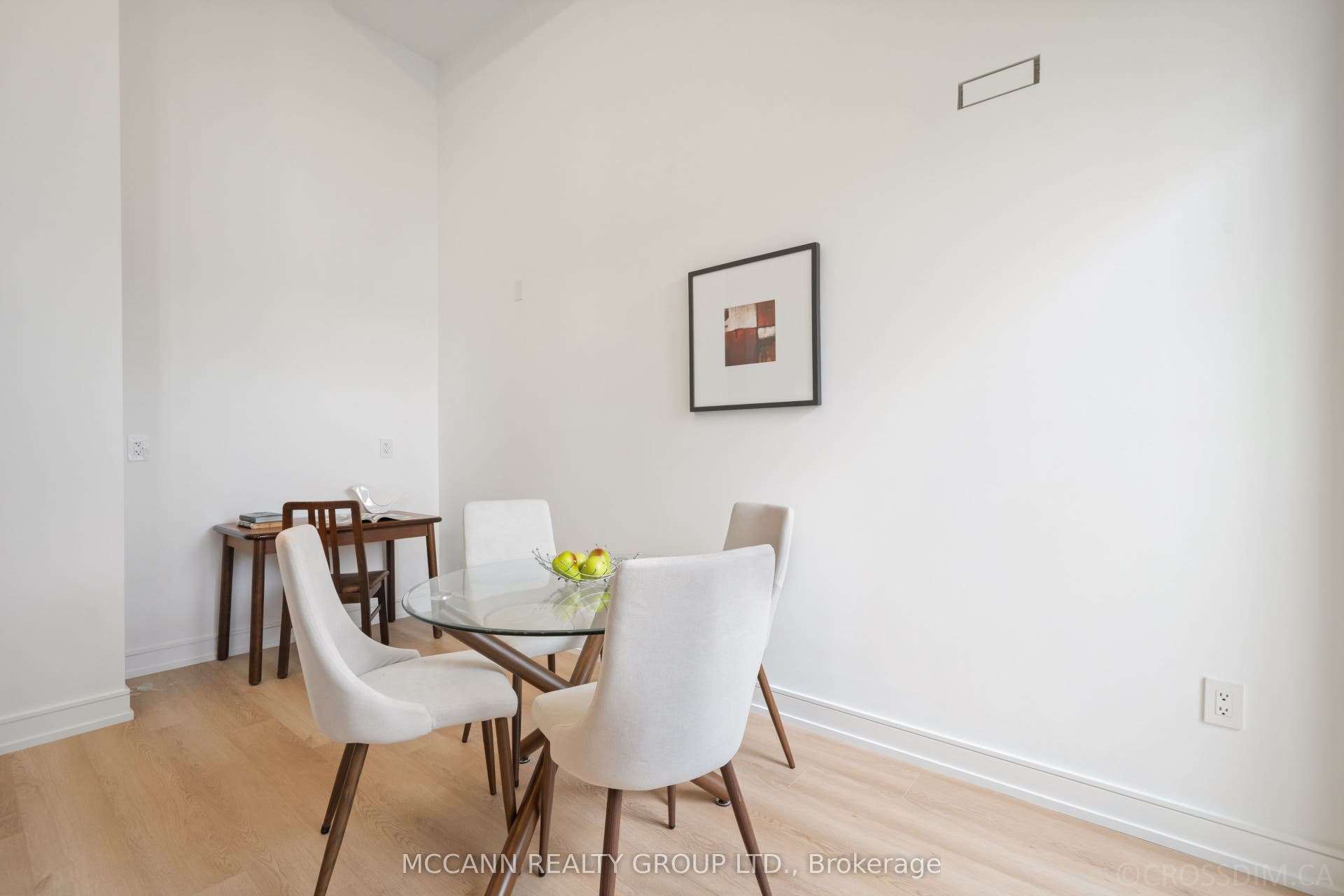 526 Westmount Avenue, Toronto C03, Toronto C, Toronto ON M6E 3N7 526 Westmount Avenue, Toronto C03, Toronto C, Toronto ON M6E 3N7
