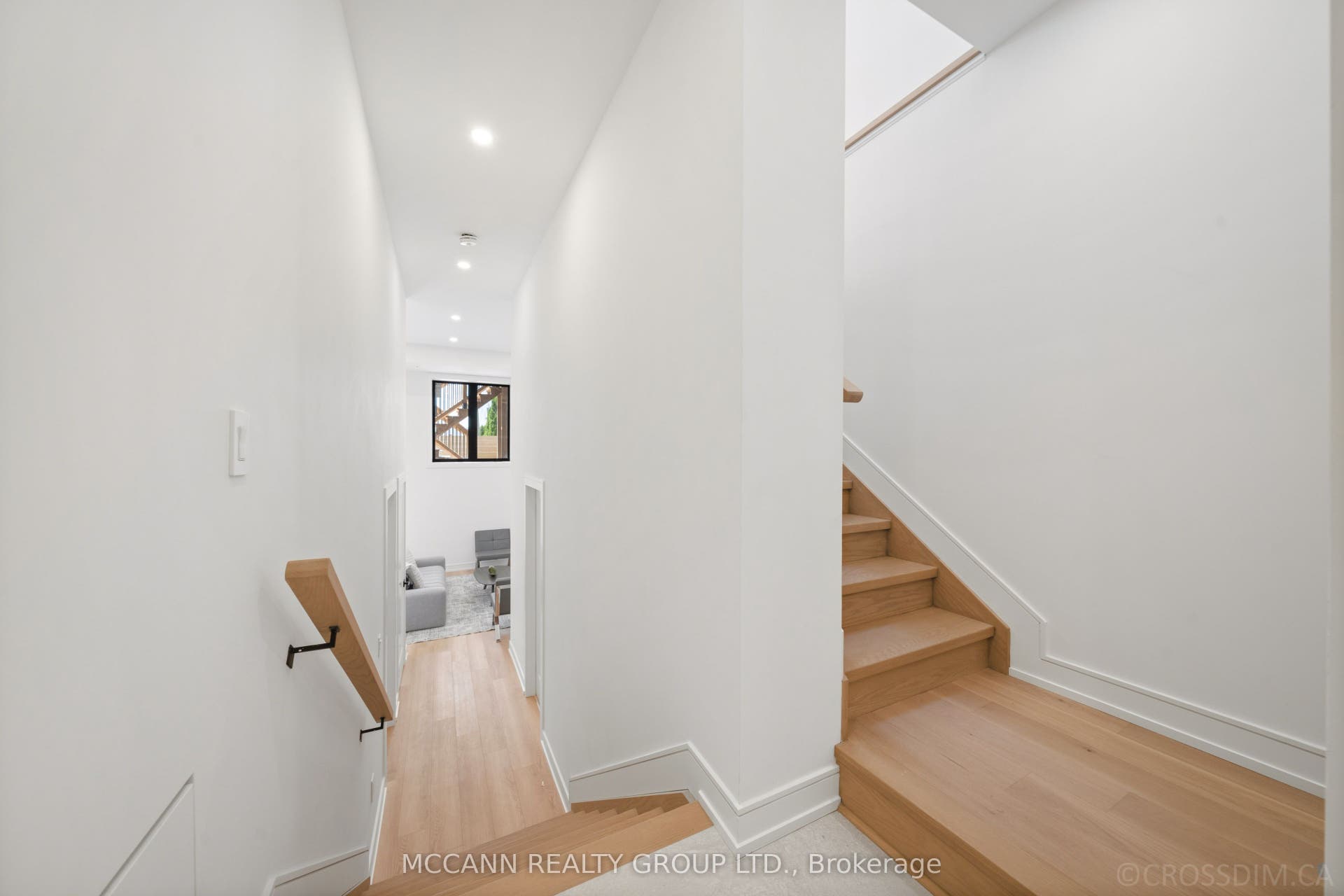 526 Westmount Avenue, Toronto C03, Toronto C, Toronto ON M6E 3N7 526 Westmount Avenue, Toronto C03, Toronto C, Toronto ON M6E 3N7