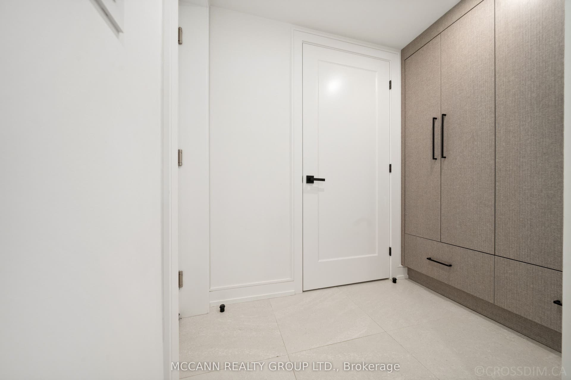 526 Westmount Avenue, Toronto C03, Toronto C, Toronto ON M6E 3N7 526 Westmount Avenue, Toronto C03, Toronto C, Toronto ON M6E 3N7