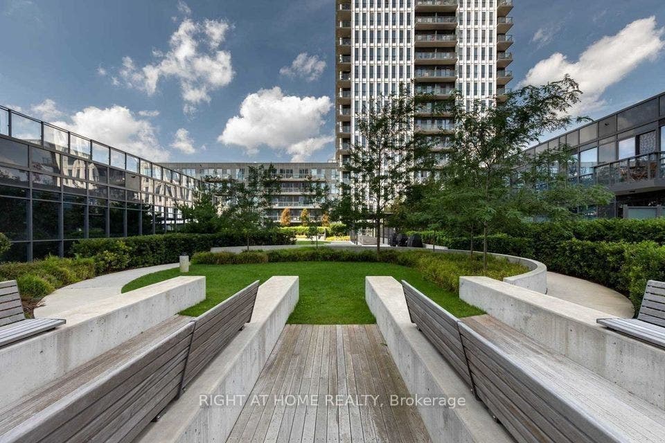 55 Regent Park Boulevard, #2003, Toronto C, Toronto ON M5A 0C2 55 Regent Park Boulevard, #2003, Toronto C, Toronto ON M5A 0C2