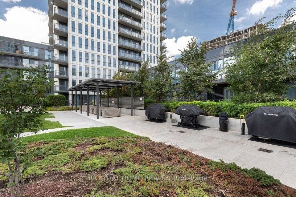 55 Regent Park Boulevard, #2003, Toronto C, Toronto ON M5A 0C2 55 Regent Park Boulevard, #2003, Toronto C, Toronto ON M5A 0C2