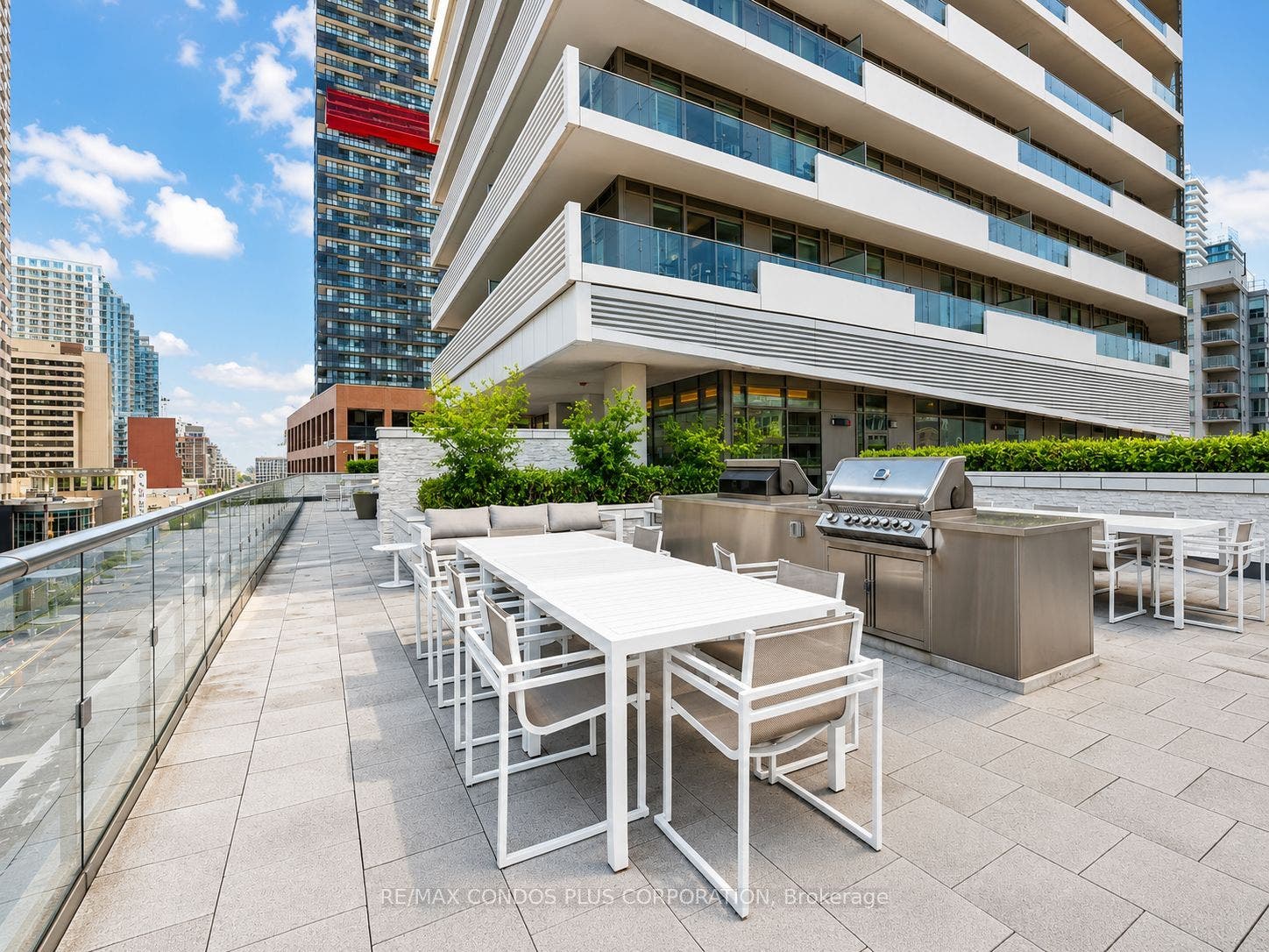 2221 Yonge Street, #506, Toronto C, Toronto ON M4S 0B8