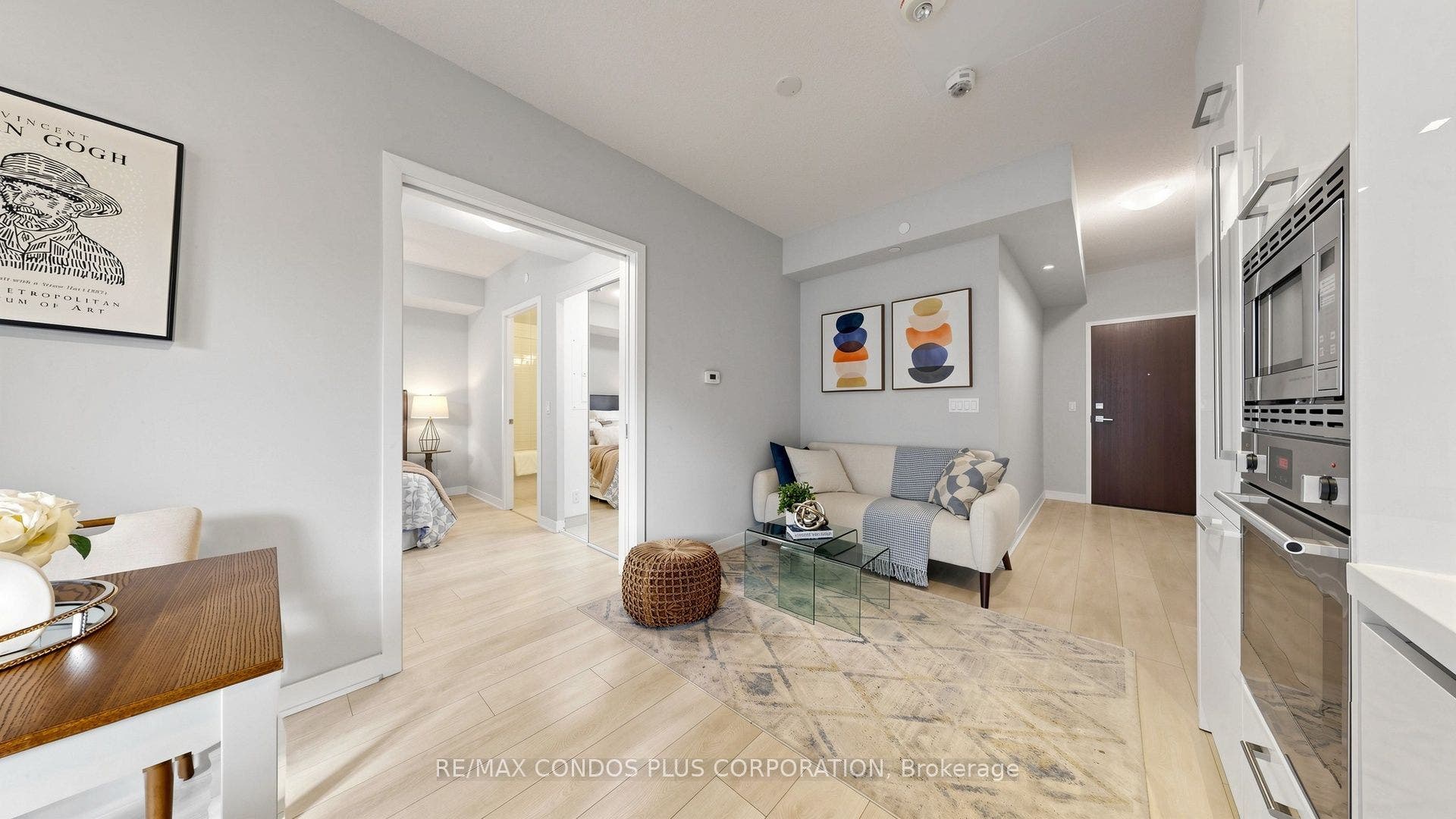 2221 Yonge Street, #506, Toronto C, Toronto ON M4S 0B8