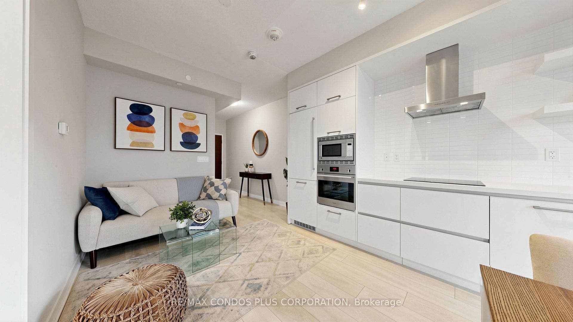 2221 Yonge Street, #506, Toronto C, Toronto ON M4S 0B8