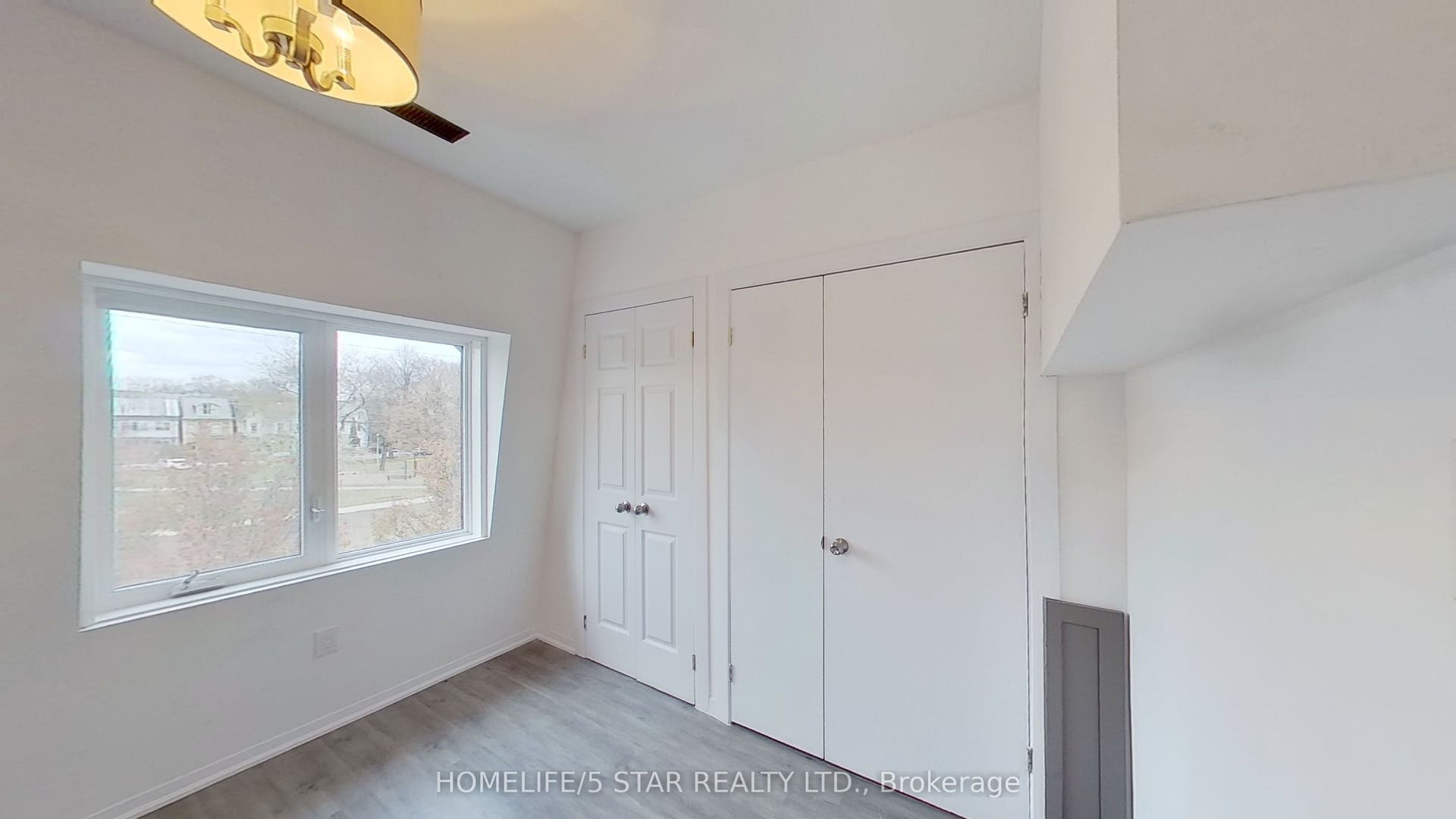 39 Humbert Street, #Apt 1, Toronto C, Toronto ON M6J 1M8 39 Humbert Street, #Apt 1, Toronto C, Toronto ON M6J 1M8