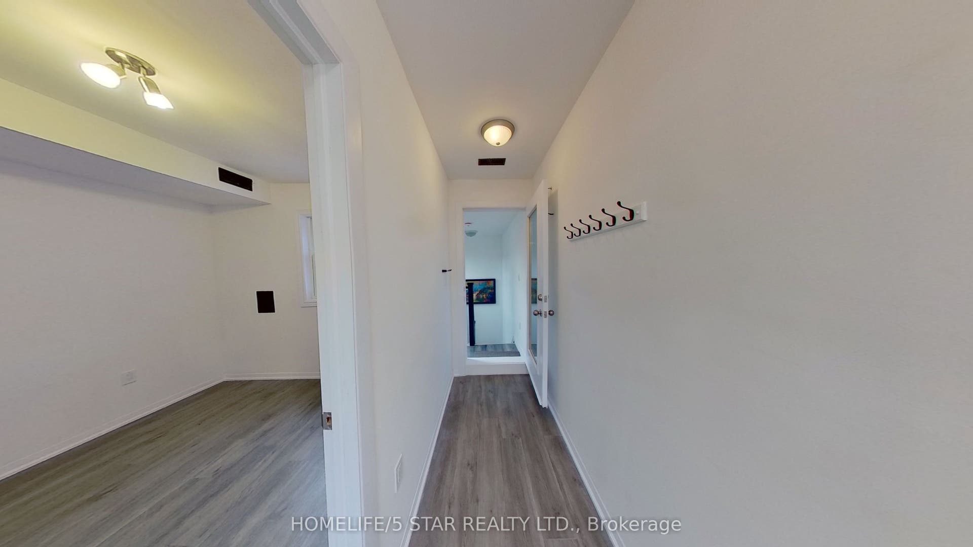 39 Humbert Street, #Apt 1, Toronto C, Toronto ON M6J 1M8 39 Humbert Street, #Apt 1, Toronto C, Toronto ON M6J 1M8