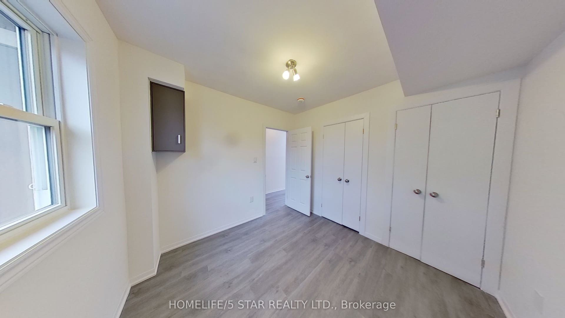 39 Humbert Street, #Apt 1, Toronto C, Toronto ON M6J 1M8 39 Humbert Street, #Apt 1, Toronto C, Toronto ON M6J 1M8
