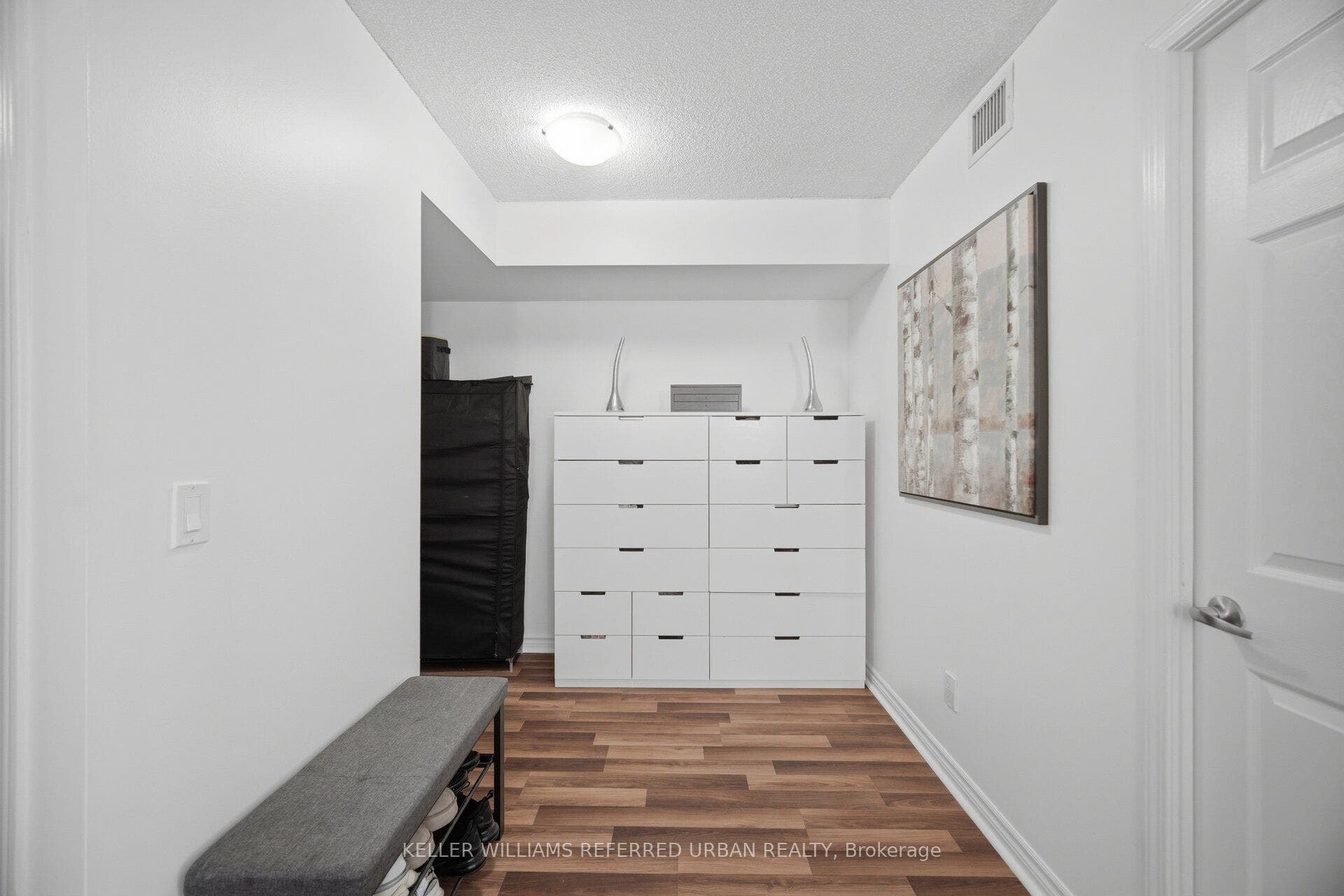 19 Grand Trunk Crescent, #3708, Toronto C01, Toronto C, Toronto ON M5J 3A3 19 Grand Trunk Crescent, #3708, Toronto C01, Toronto C, Toronto ON M5J 3A3