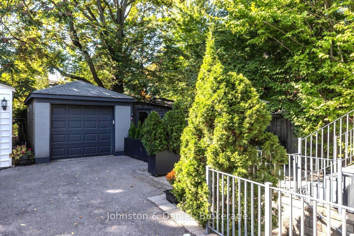 44 Standish Avenue, Toronto C, Toronto ON M4W 3B1