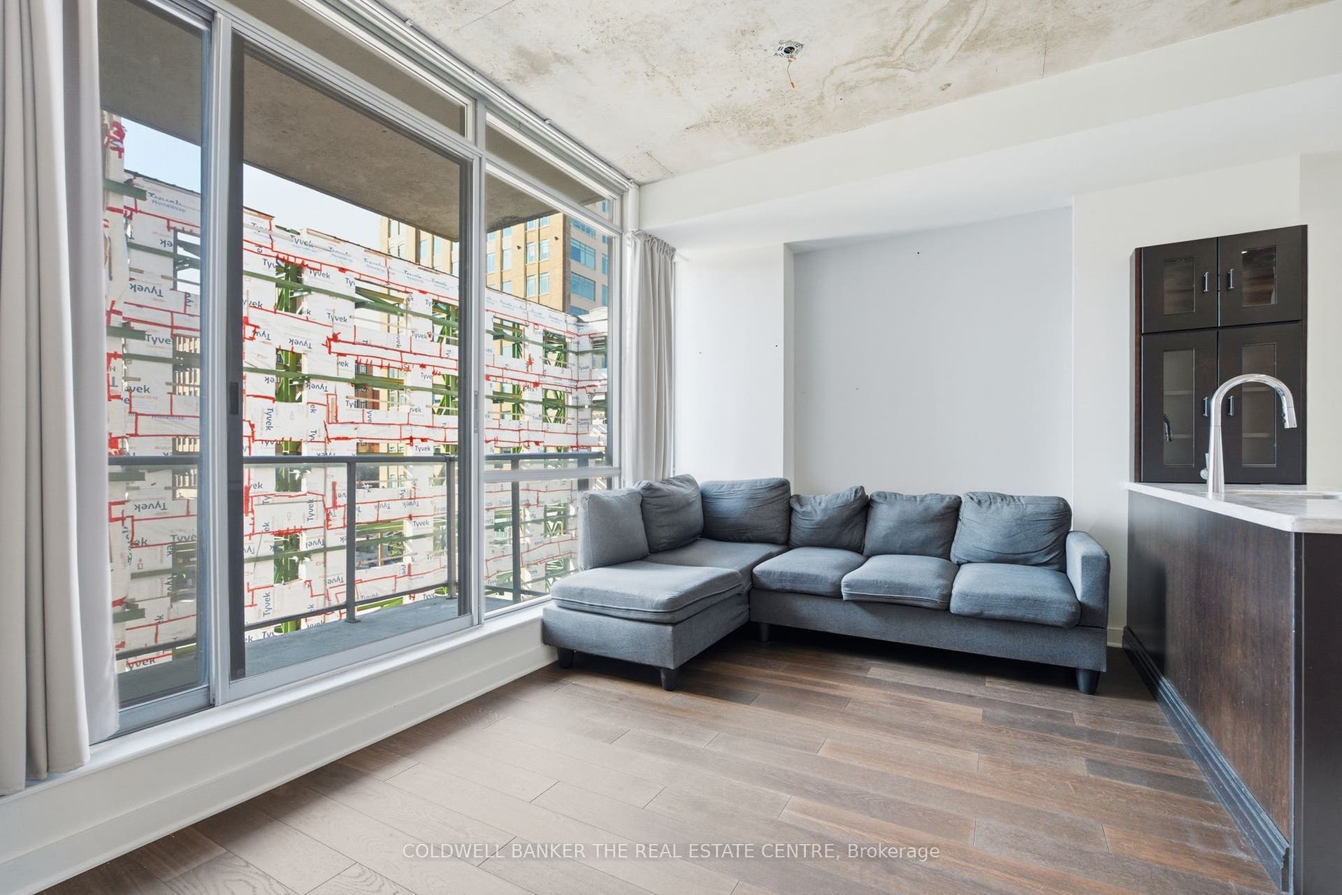 36 Charlotte Street, #501, Toronto C, Toronto ON M5V 3P7 Living Room