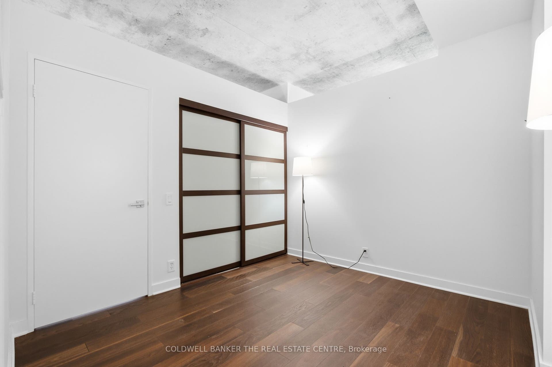 36 Charlotte Street, #501, Toronto C, Toronto ON M5V 3P7 Bedroom Closet