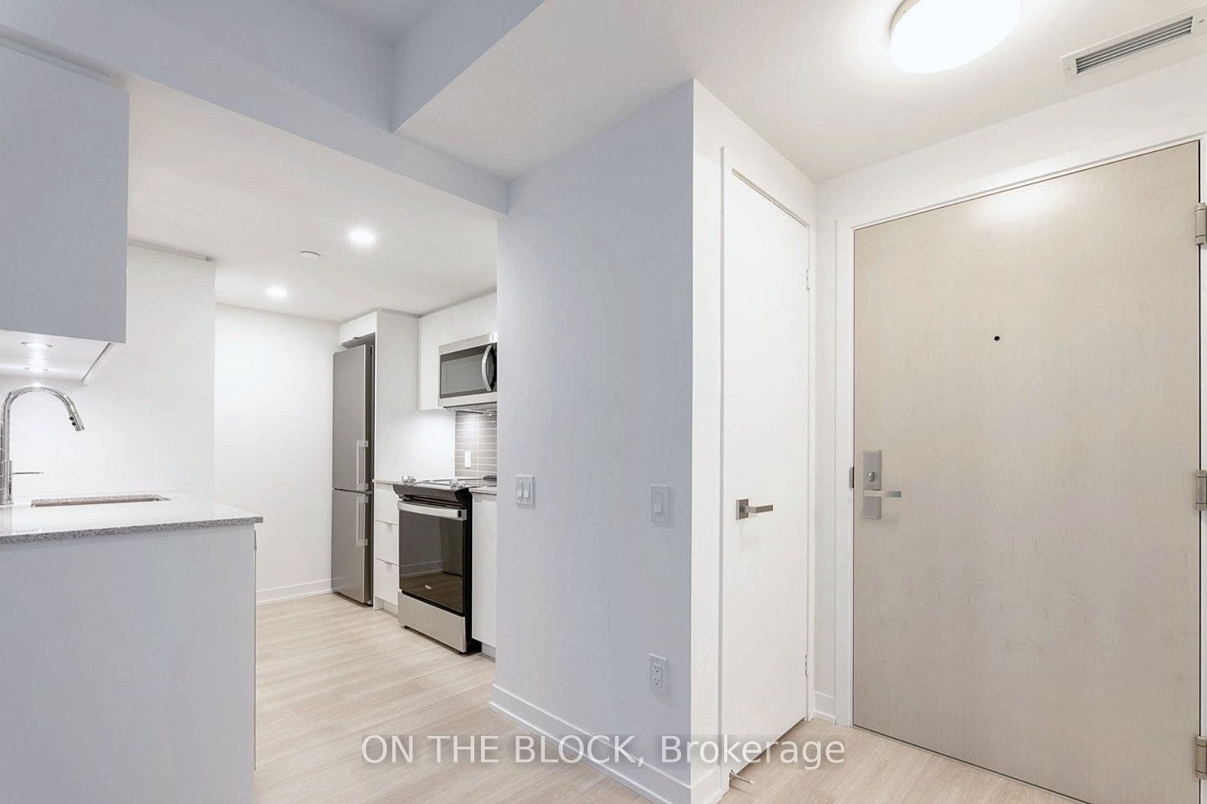 500 Wilson Avenue, #620, Toronto C, Toronto ON M3H 0E5