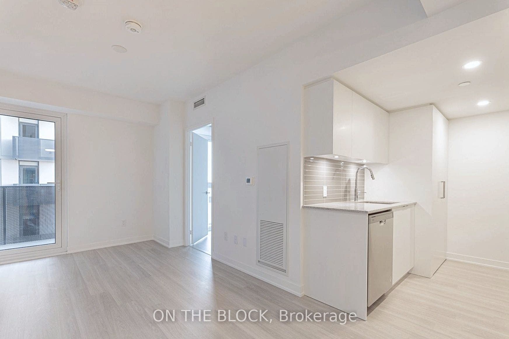 500 Wilson Avenue, #620, Toronto C, Toronto ON M3H 0E5