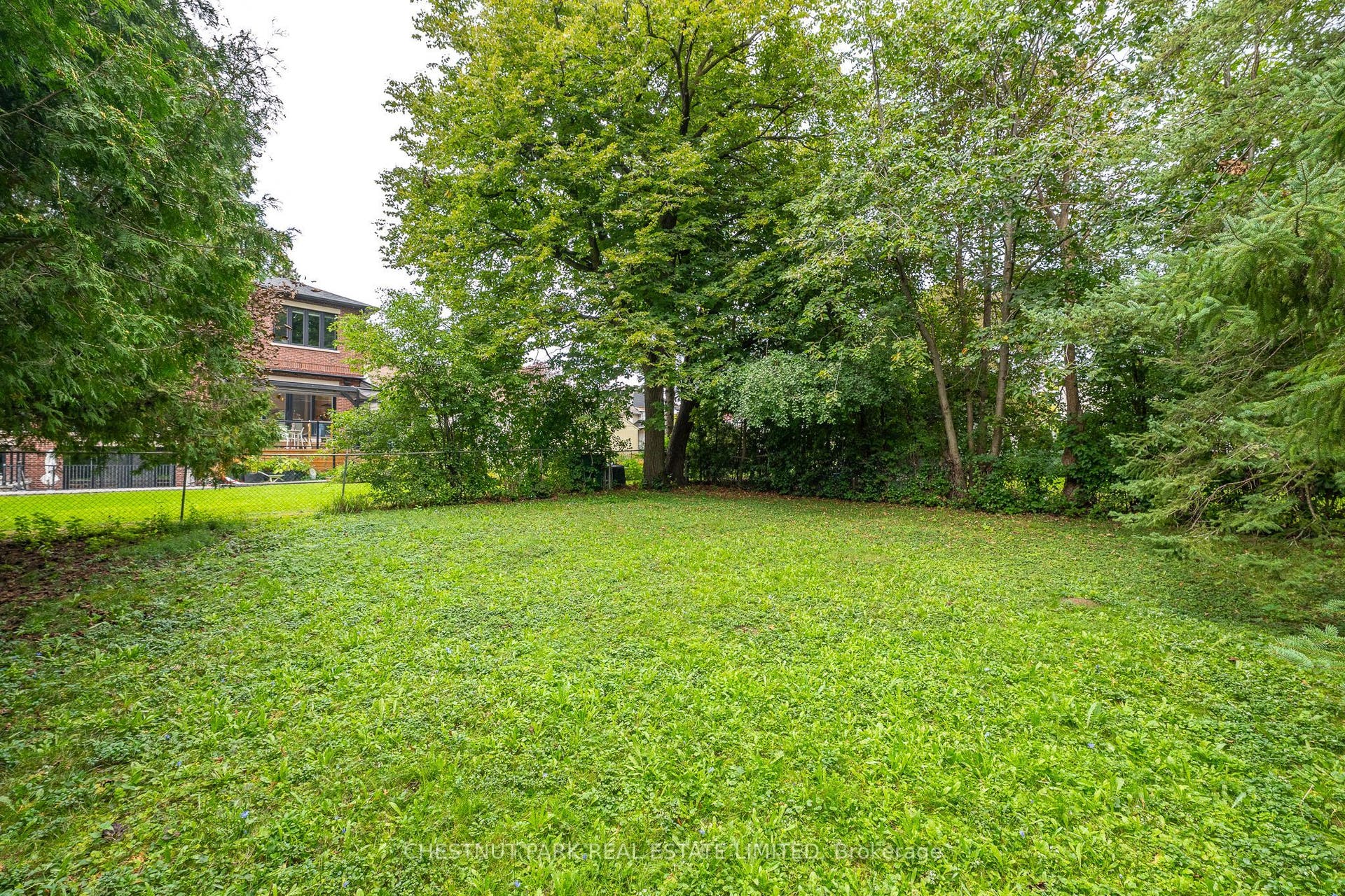 462 Ellerslie Avenue, Toronto C, Toronto ON M2R 1C4