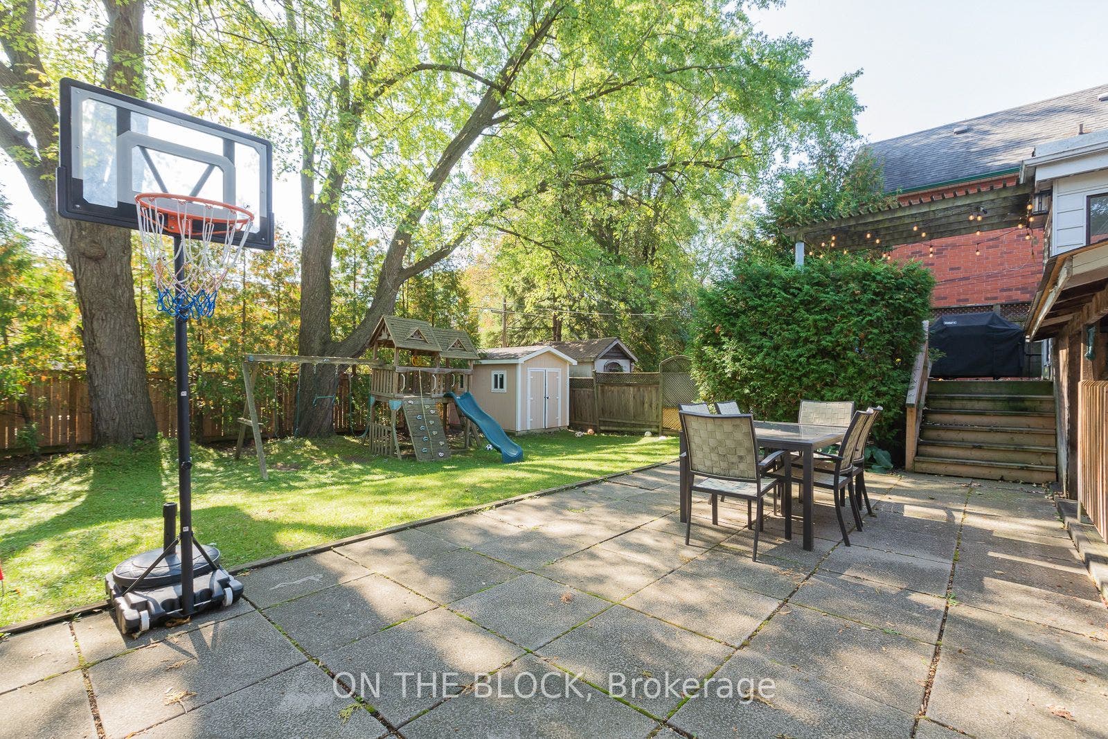 21 Craigmore Crescent, Toronto C, Toronto ON M2N 2Y2 21 Craigmore Crescent, Toronto C, Toronto ON M2N 2Y2