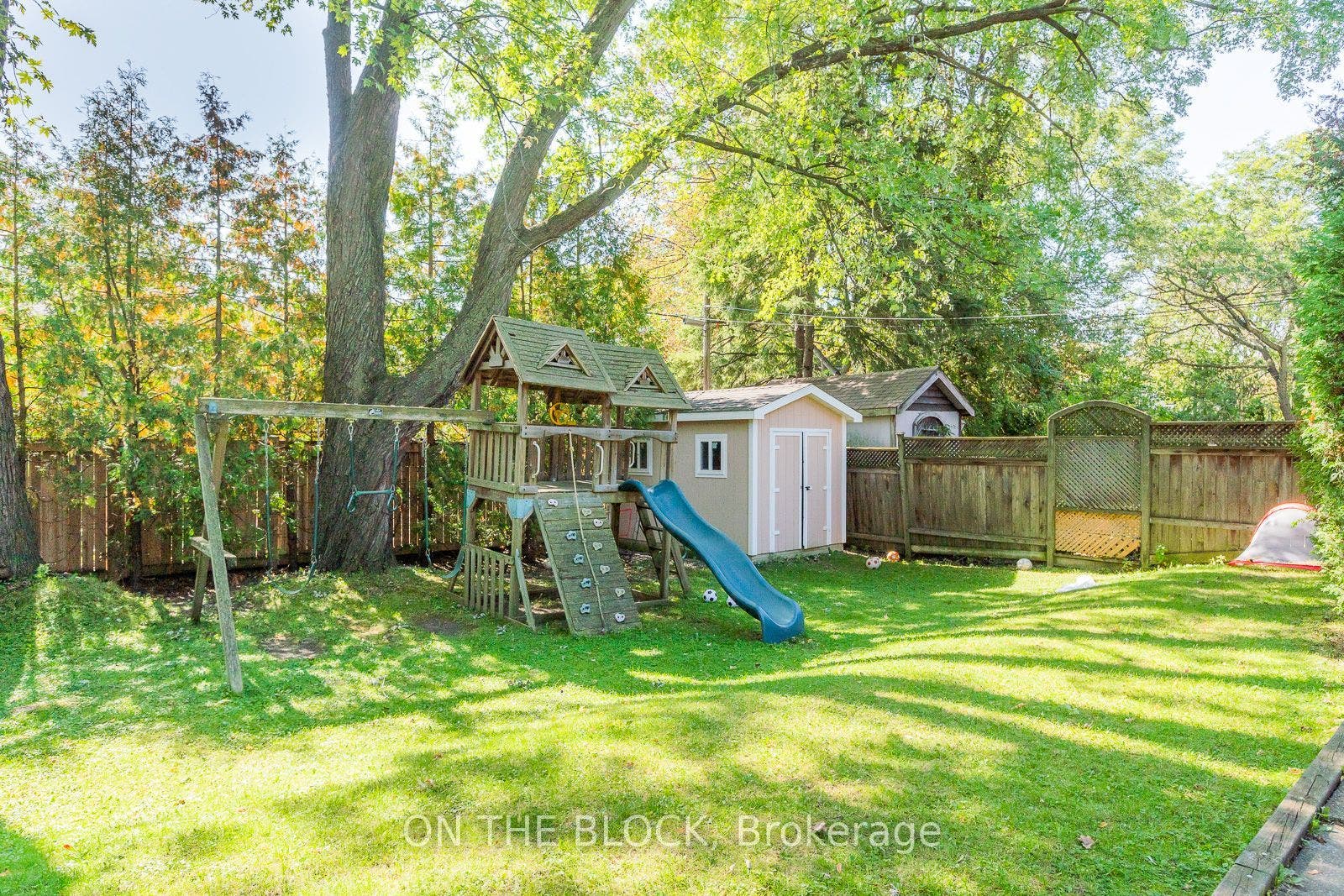 21 Craigmore Crescent, Toronto C, Toronto ON M2N 2Y2 21 Craigmore Crescent, Toronto C, Toronto ON M2N 2Y2