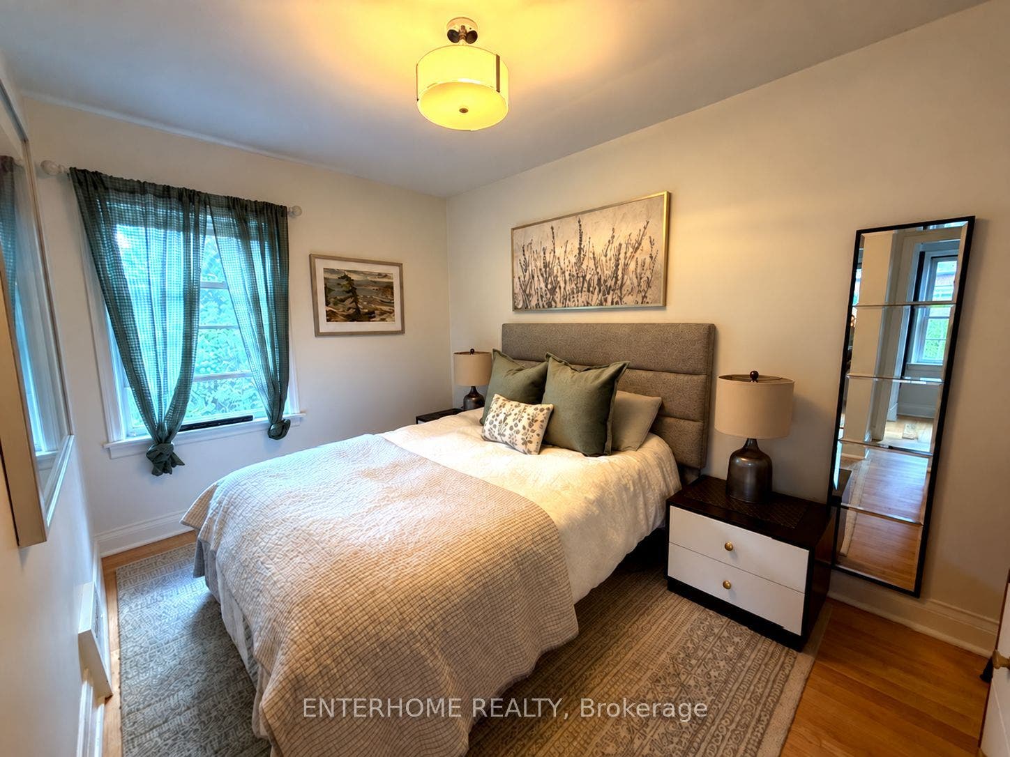 119 Glenvale Boulevard, Toronto C, Toronto ON M4G 2W1 119 Glenvale Boulevard, Toronto C, Toronto ON M4G 2W1