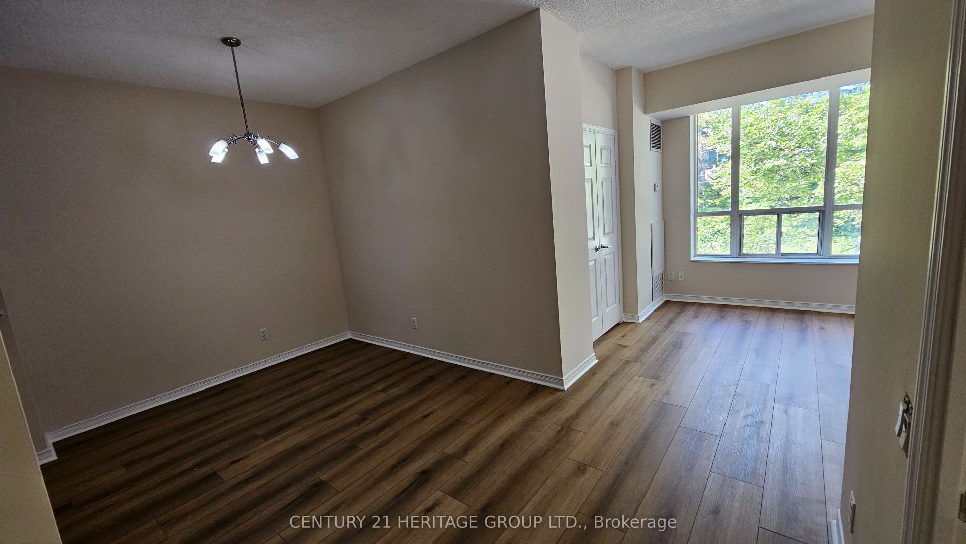 451 Rosewell Avenue, #202, Toronto C, Toronto ON M4R 2H8