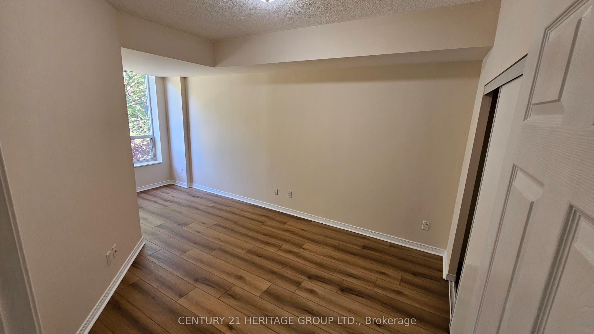451 Rosewell Avenue, #202, Toronto C, Toronto ON M4R 2H8