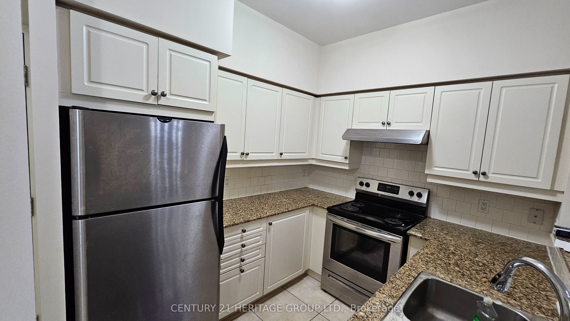 451 Rosewell Avenue, #202, Toronto C, Toronto ON M4R 2H8