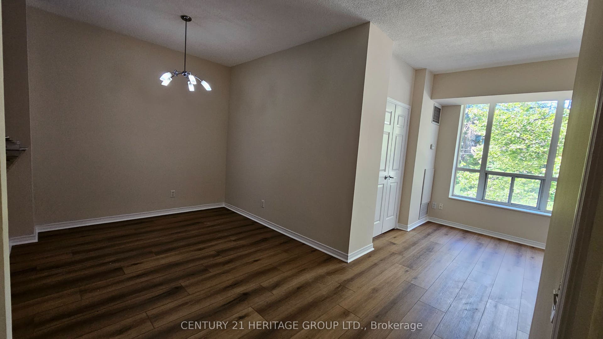 451 Rosewell Avenue, #202, Toronto C, Toronto ON M4R 2H8