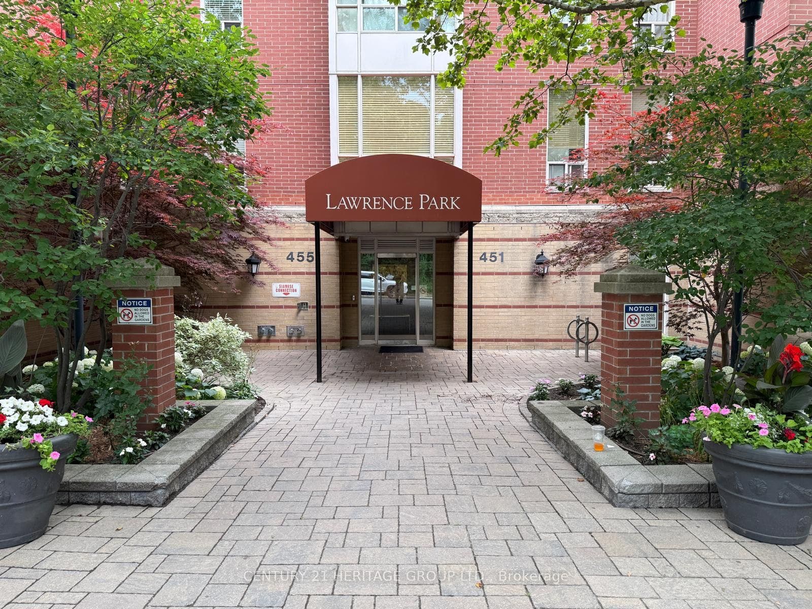 451 Rosewell Avenue, #202, Toronto C, Toronto ON M4R 2H8