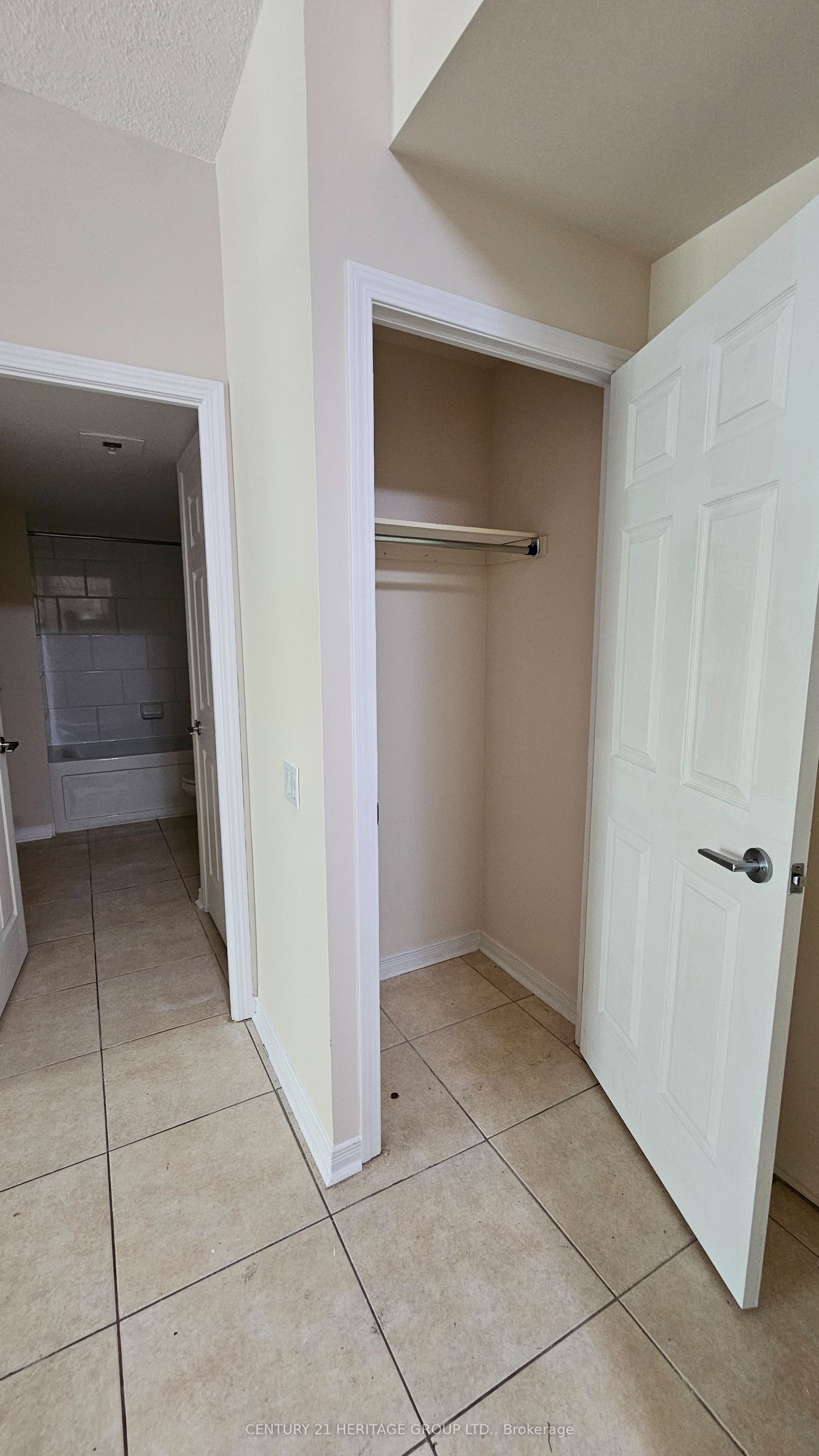 451 Rosewell Avenue, #202, Toronto C, Toronto ON M4R 2H8