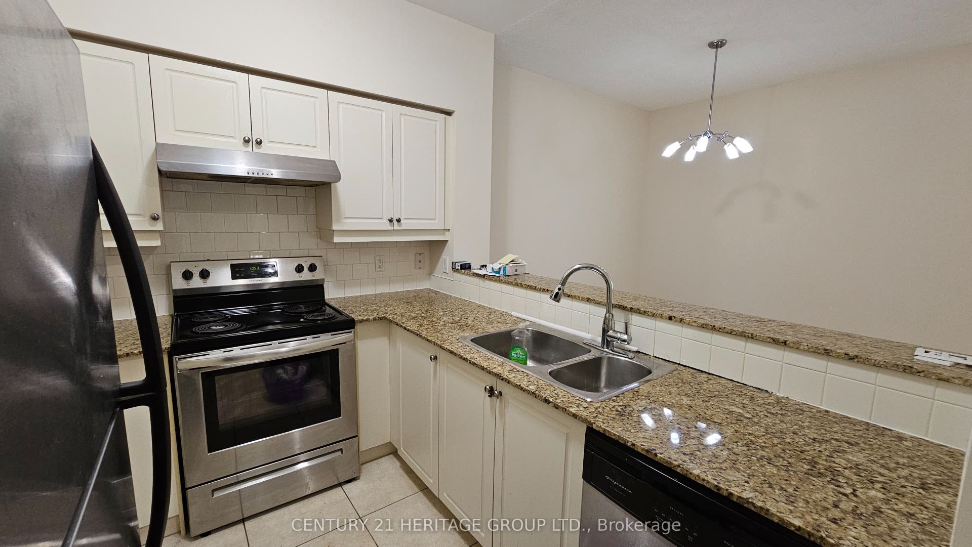 451 Rosewell Avenue, #202, Toronto C, Toronto ON M4R 2H8