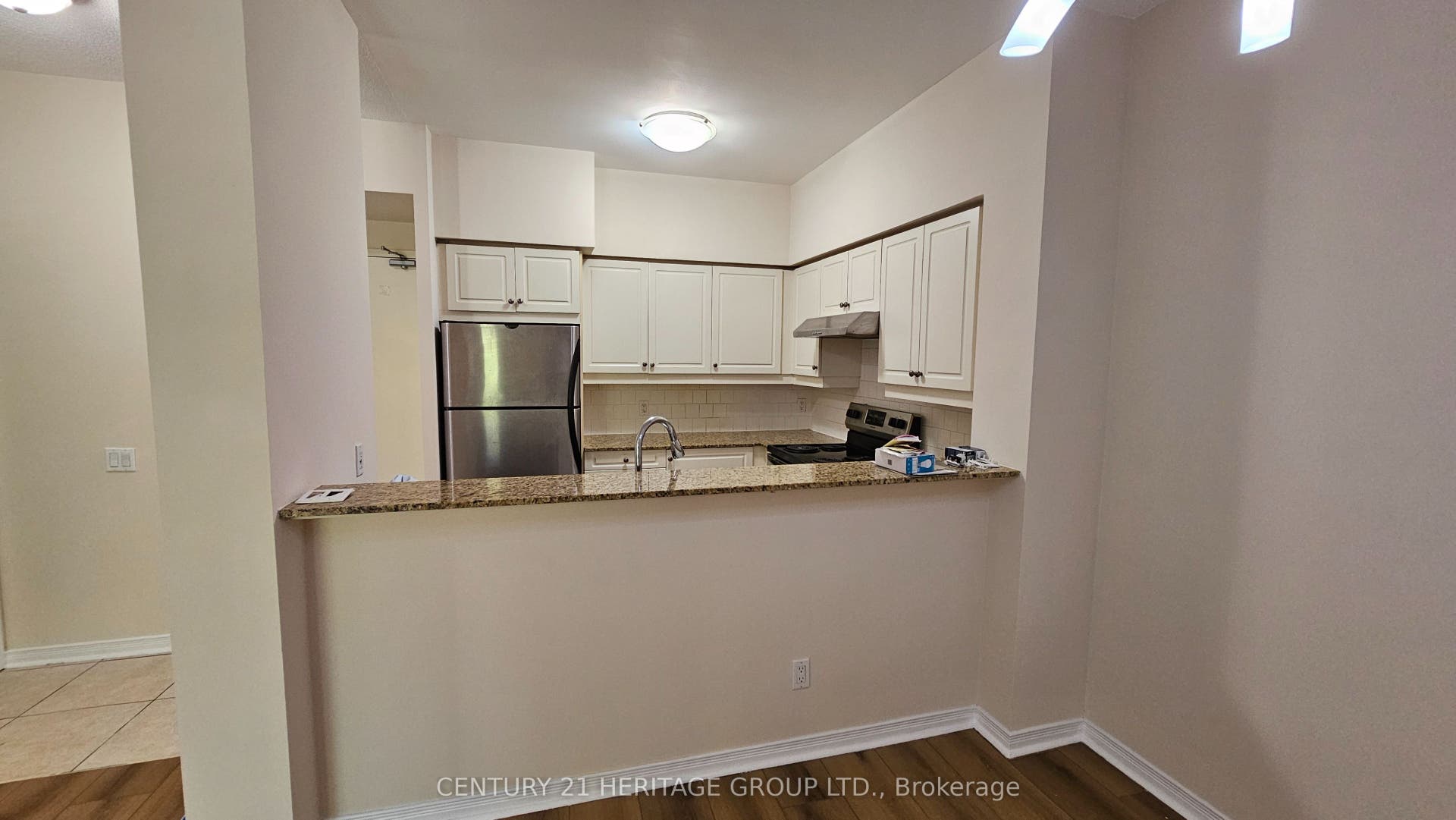 451 Rosewell Avenue, #202, Toronto C, Toronto ON M4R 2H8