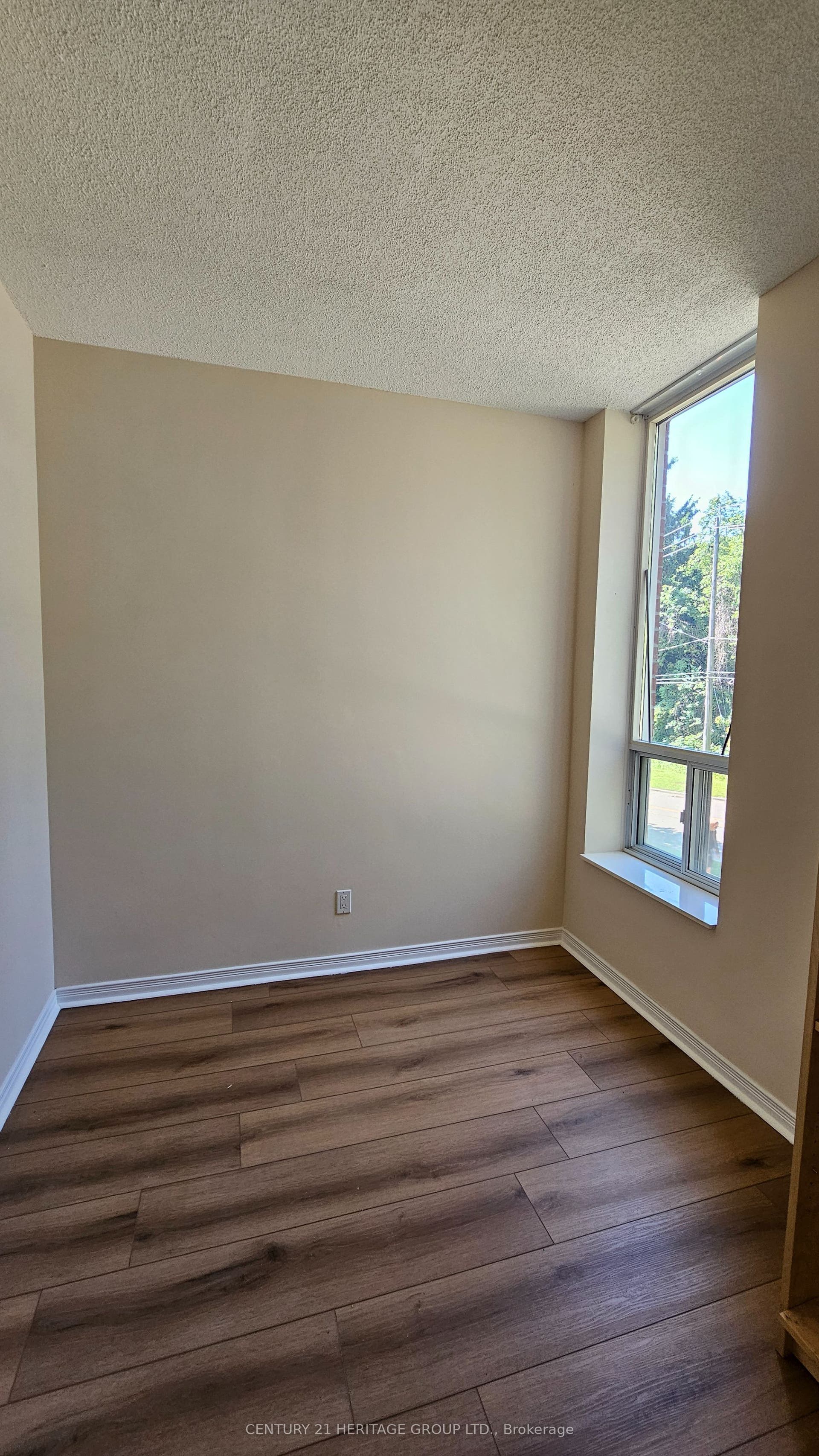 451 Rosewell Avenue, #202, Toronto C, Toronto ON M4R 2H8